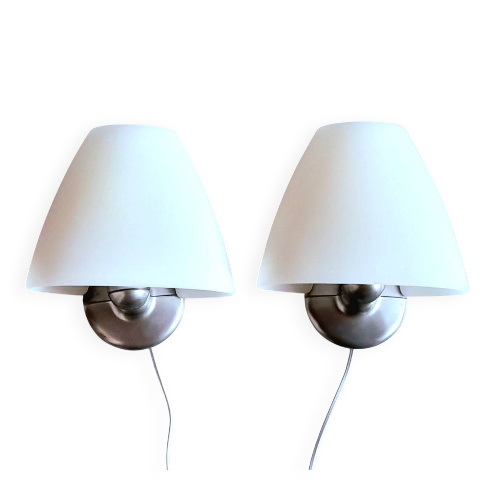 Pair of Sally Arteluce wall lights, 1980