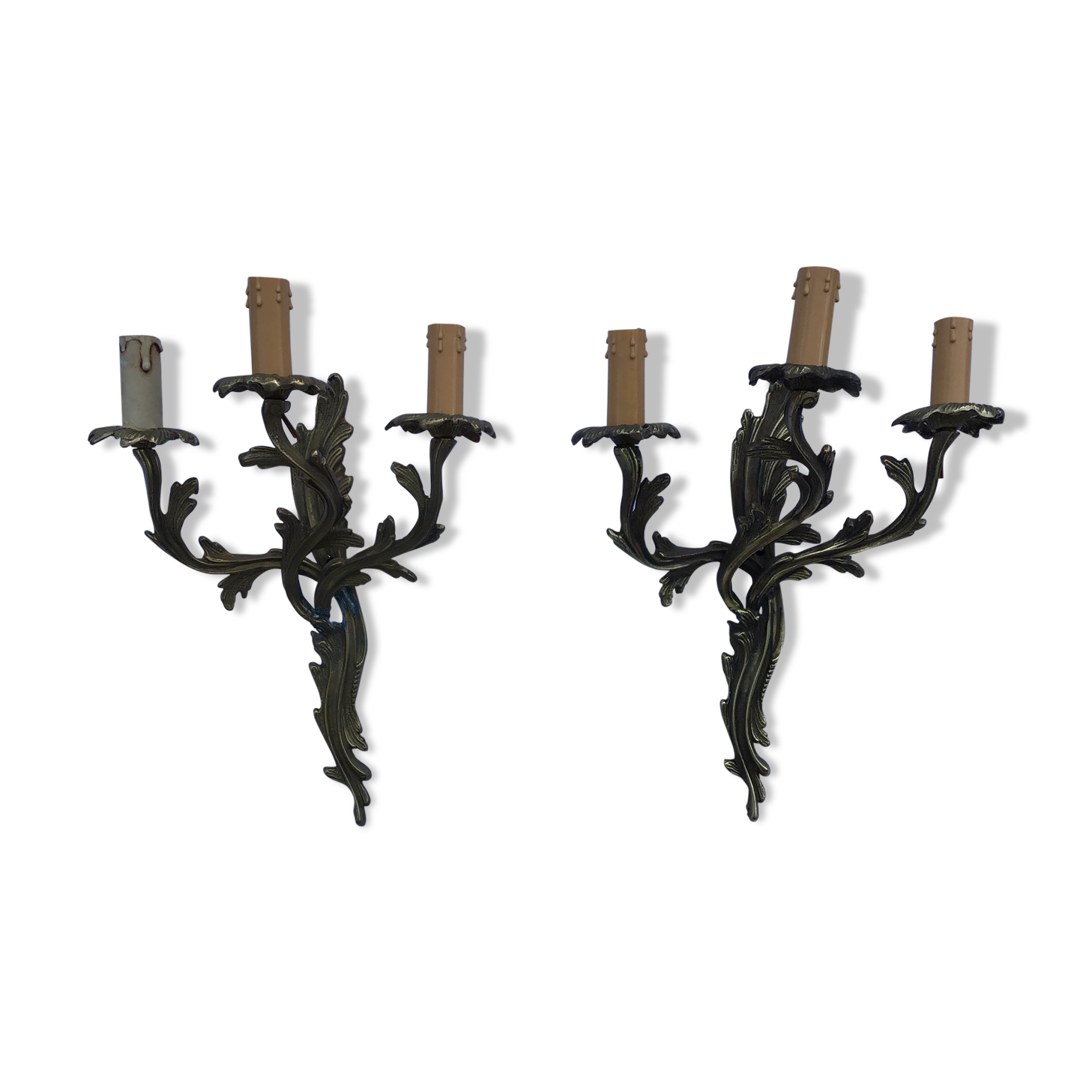 Pair of Louis xv style bronze wall light