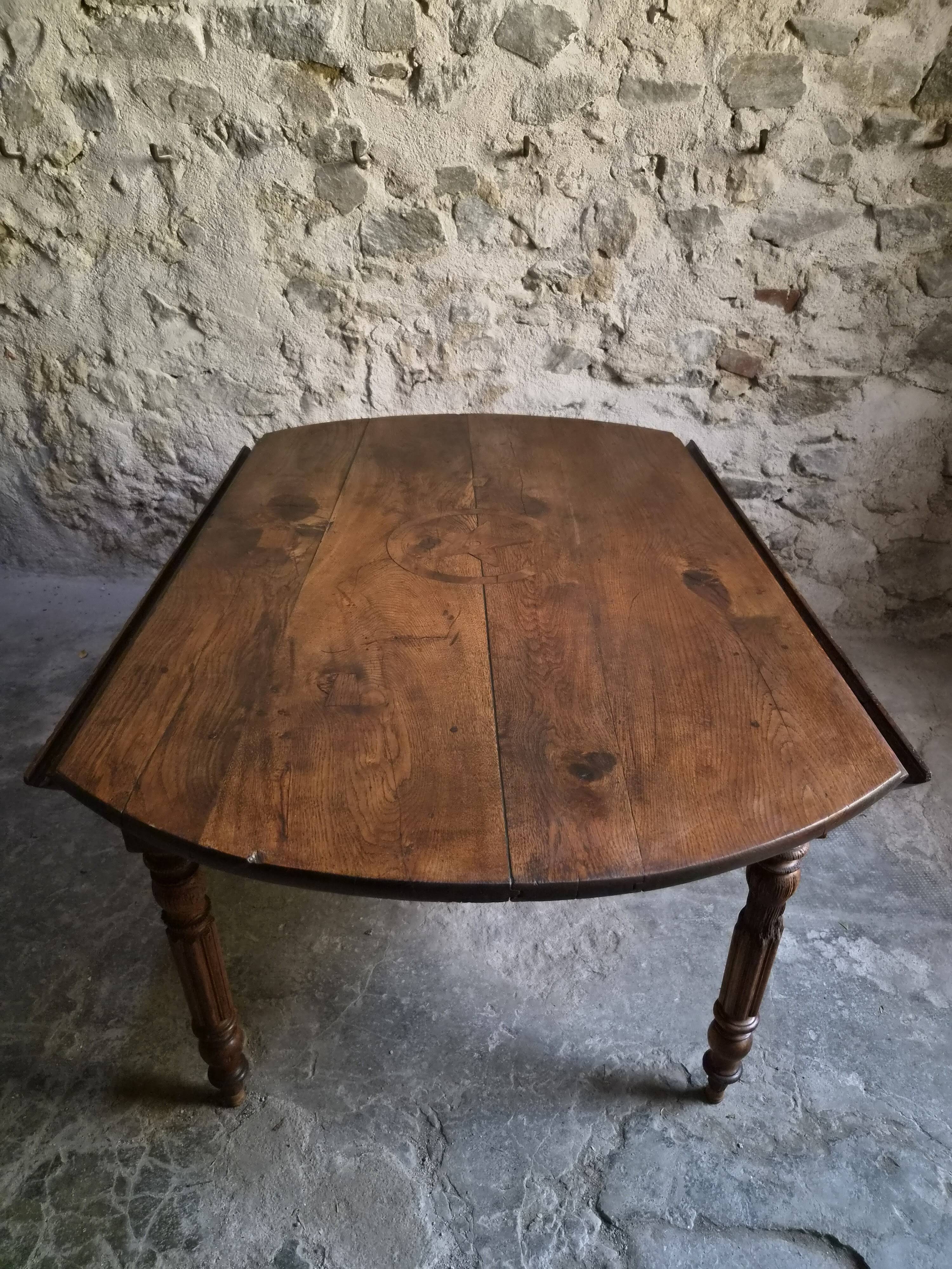 Table à manger ronde pliante ancienne française en chêne | Marqueterie étoile | c. 1850–1880