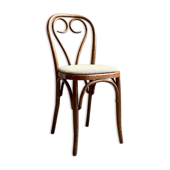 Heart bistro chair in beech and green wool