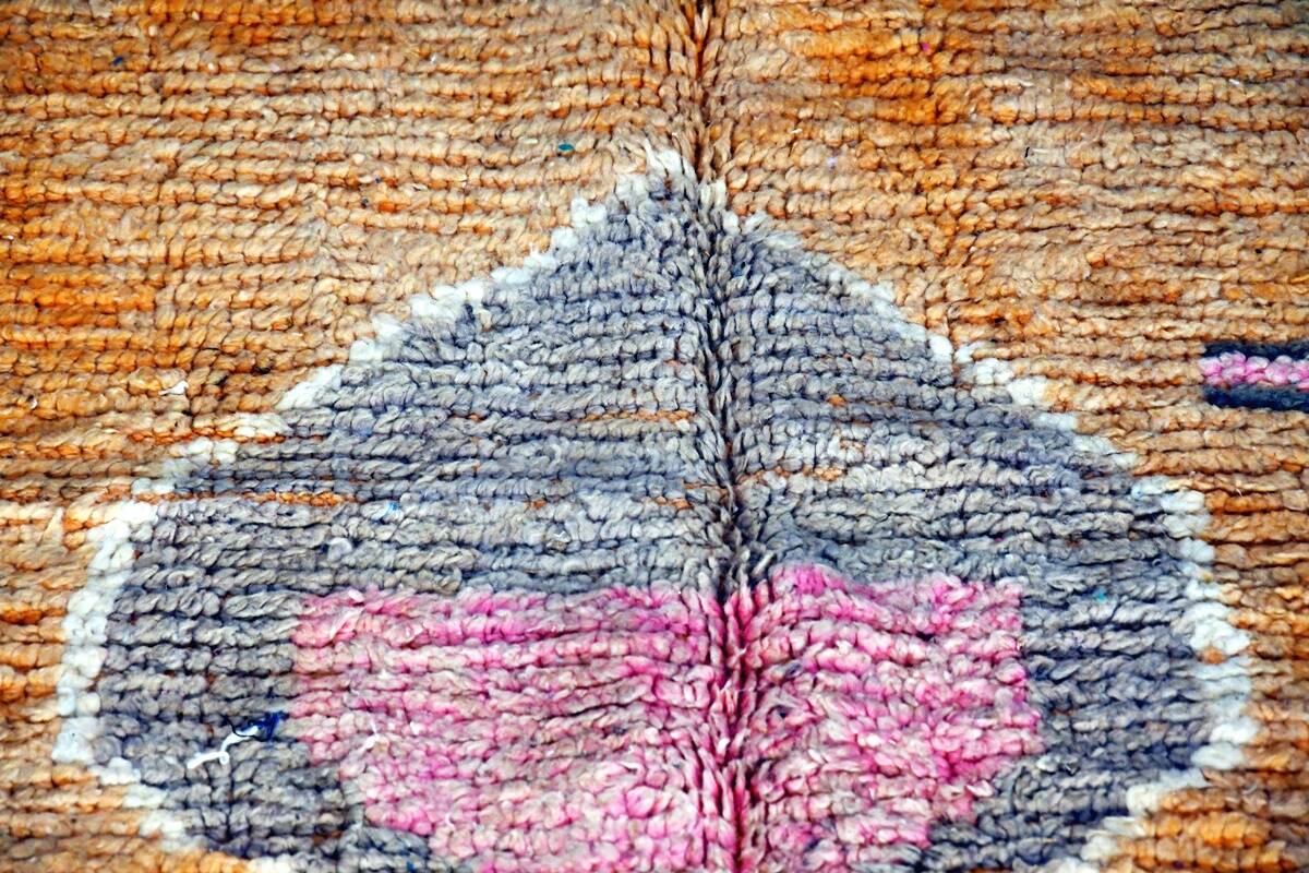 Moroccan Berber Boujaad Rug 240 cm x 150 cm