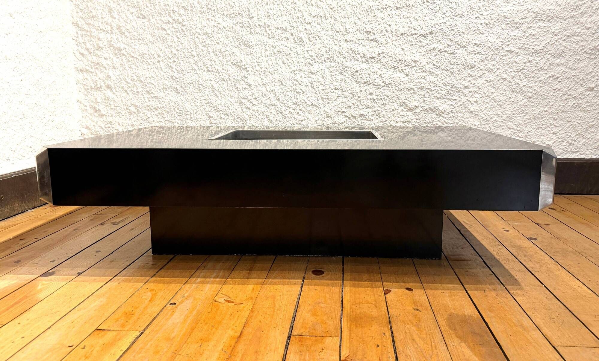 Low coffee table willy rizzo black