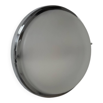 Vintage XL wall light, chrome metal and frosted glass, France, 1930.