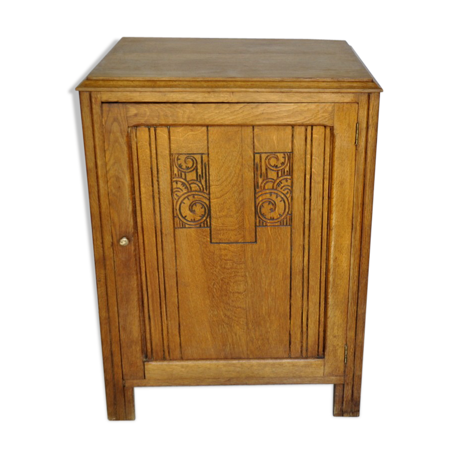 Storage cabinet from the 1930