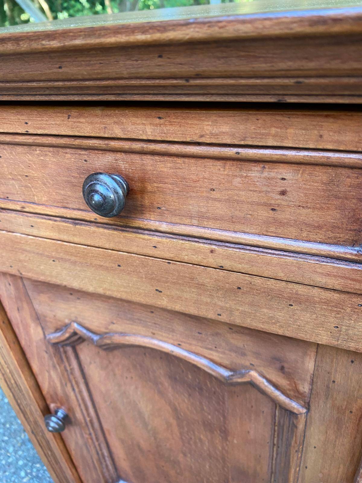 2 solid oak bedside tables signed Jean Laick Dol-de-Bretagne