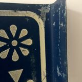 Two-sided iron plate Hotel and pottery