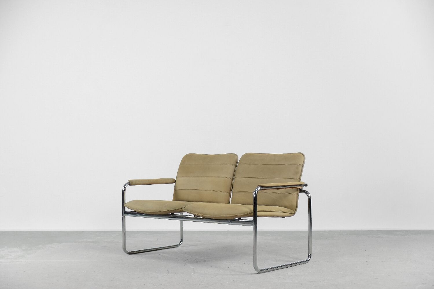 Canapé vintage 2 places en cuir tubulaire en acier, années 1960
