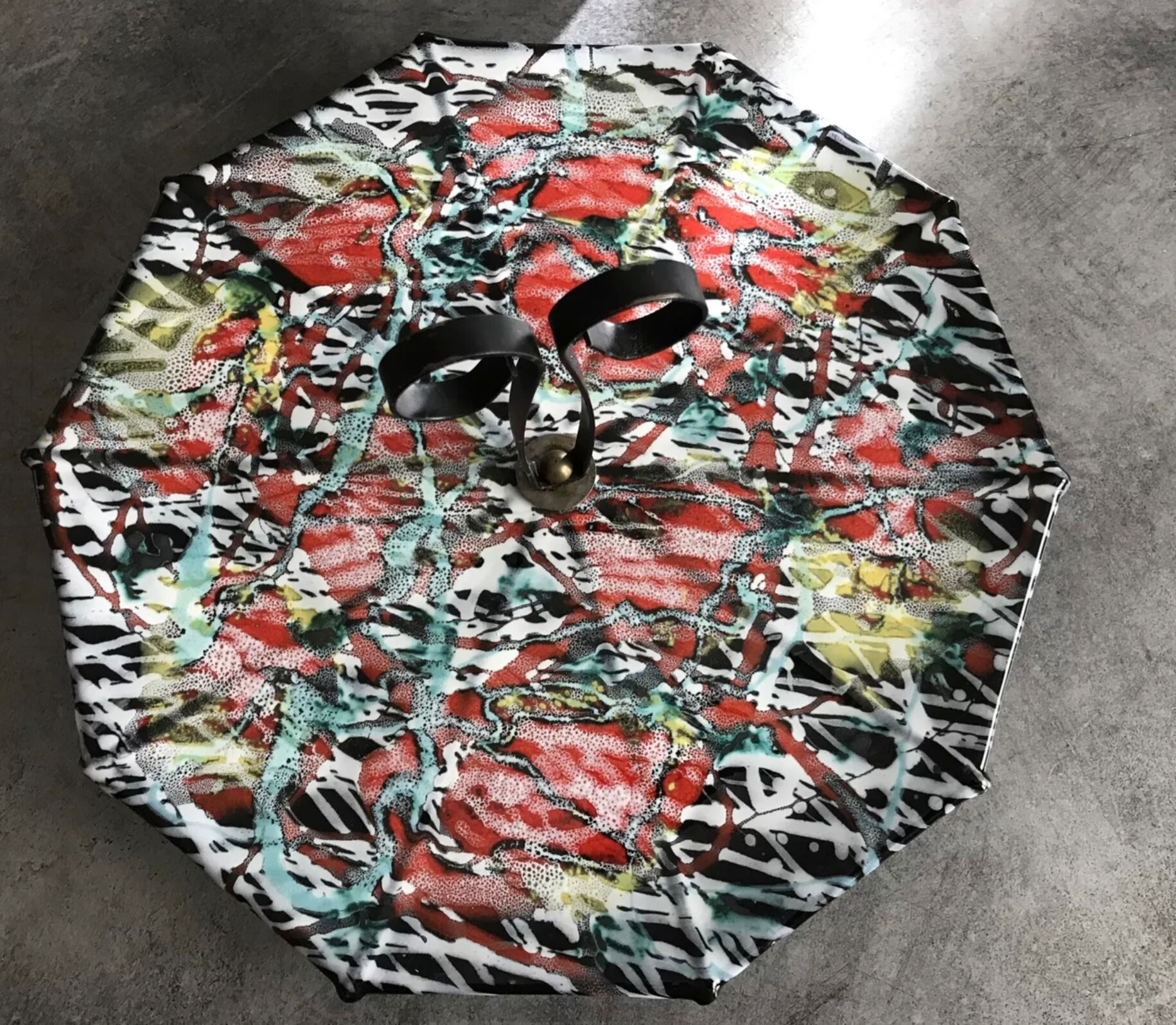 Plateau en céramique peinte décor