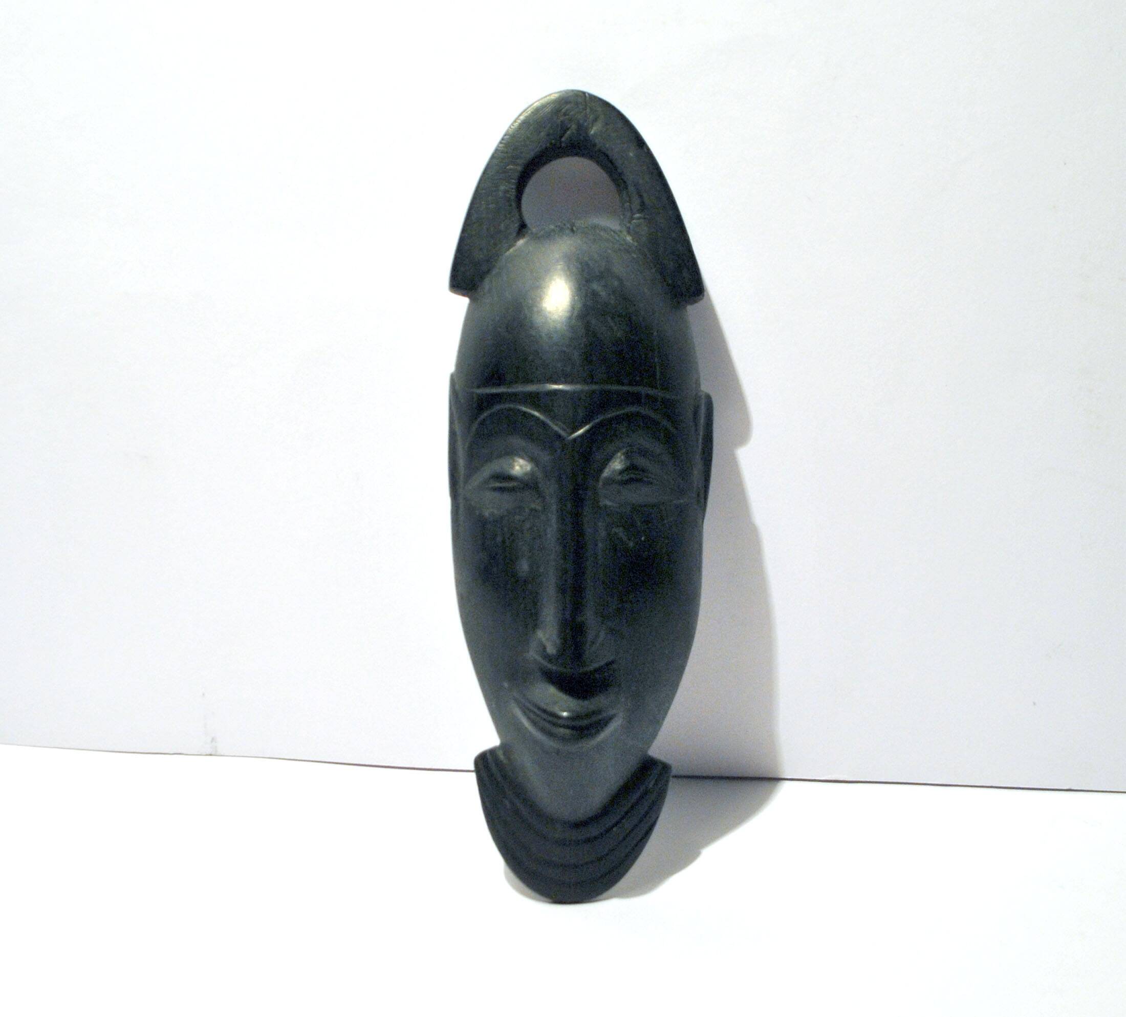 African mask smiling head in ebony wood sculpture africa 20x7cm