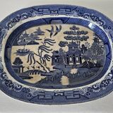 Oval dish, Chinese decoration, French porcelain, 19th century.