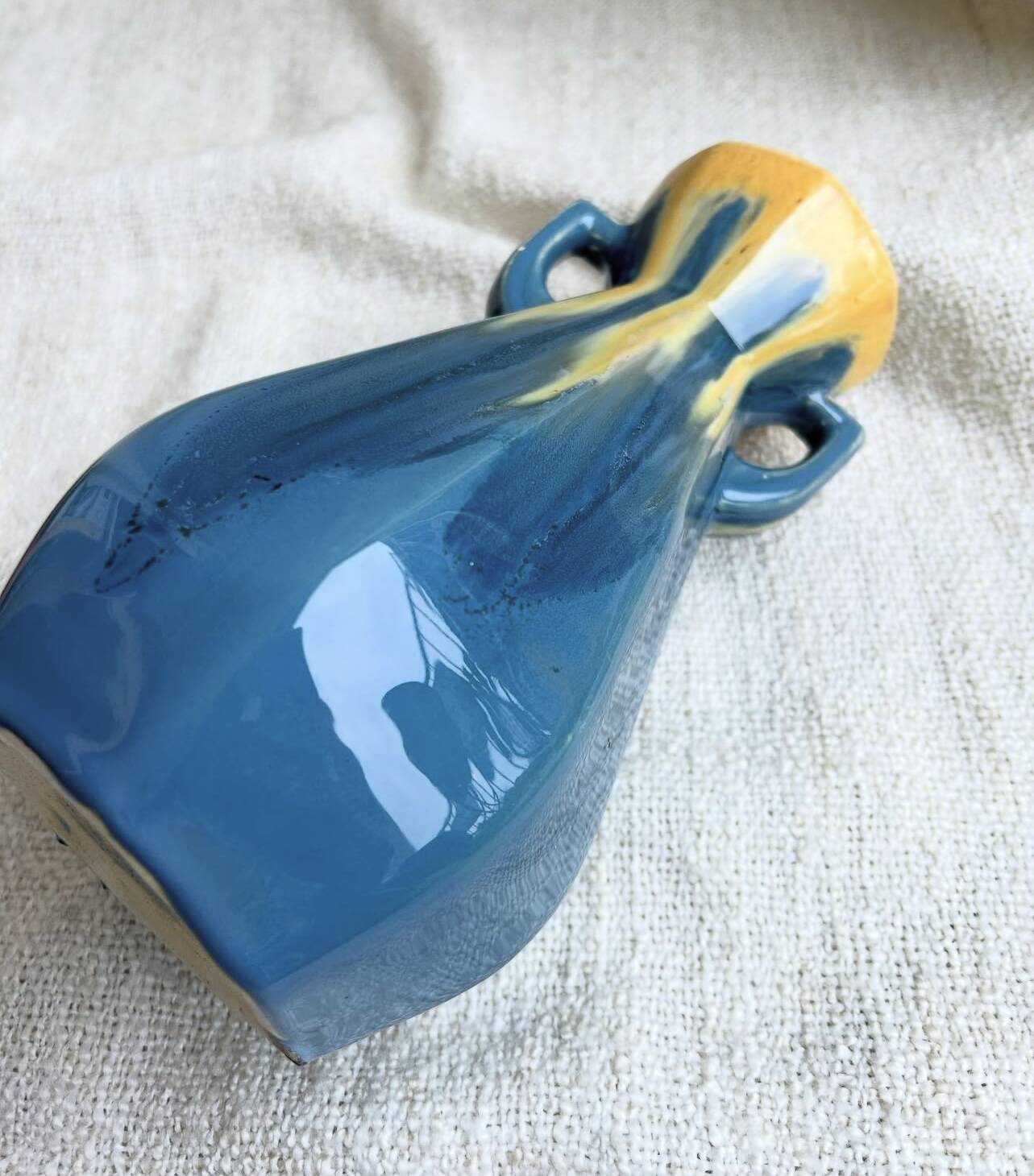 Art Deco vase by Gustave de Bruyn