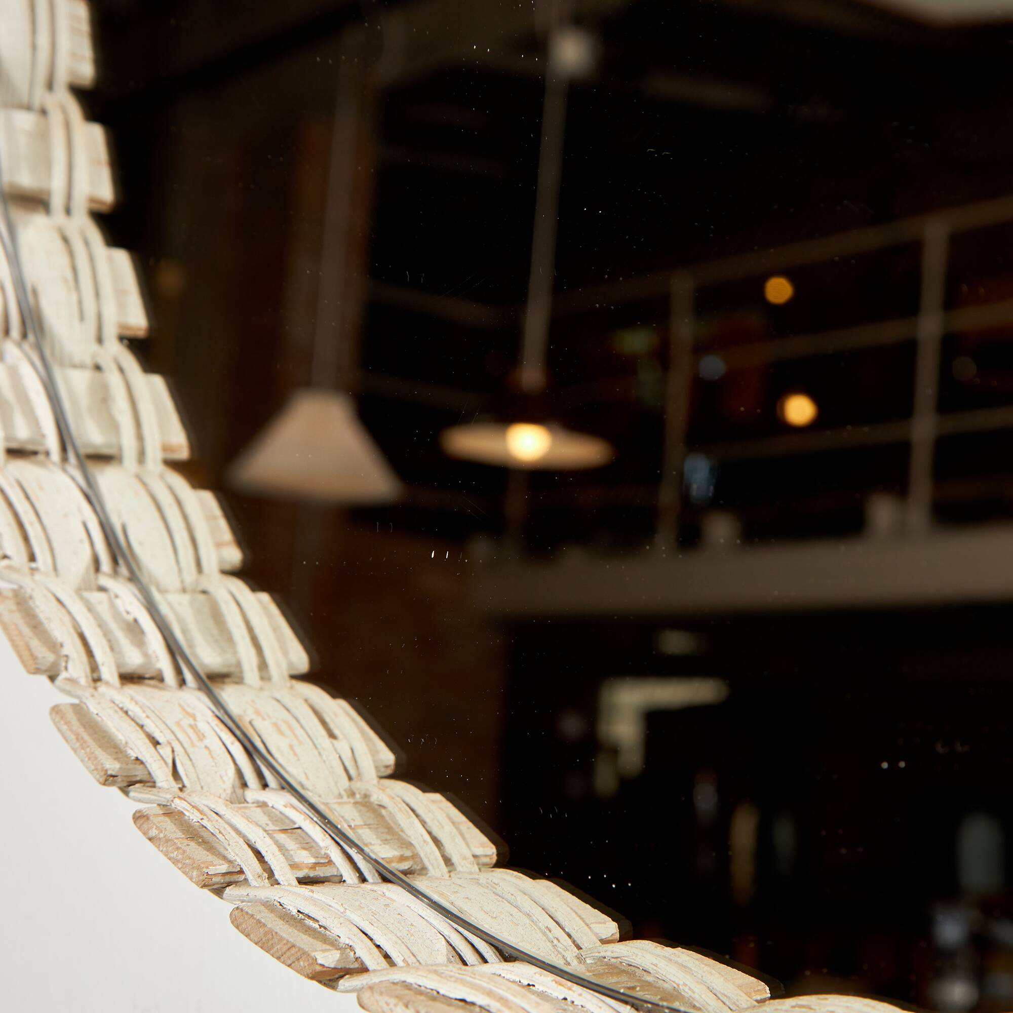 Round wooden framed mirror (MK10063)