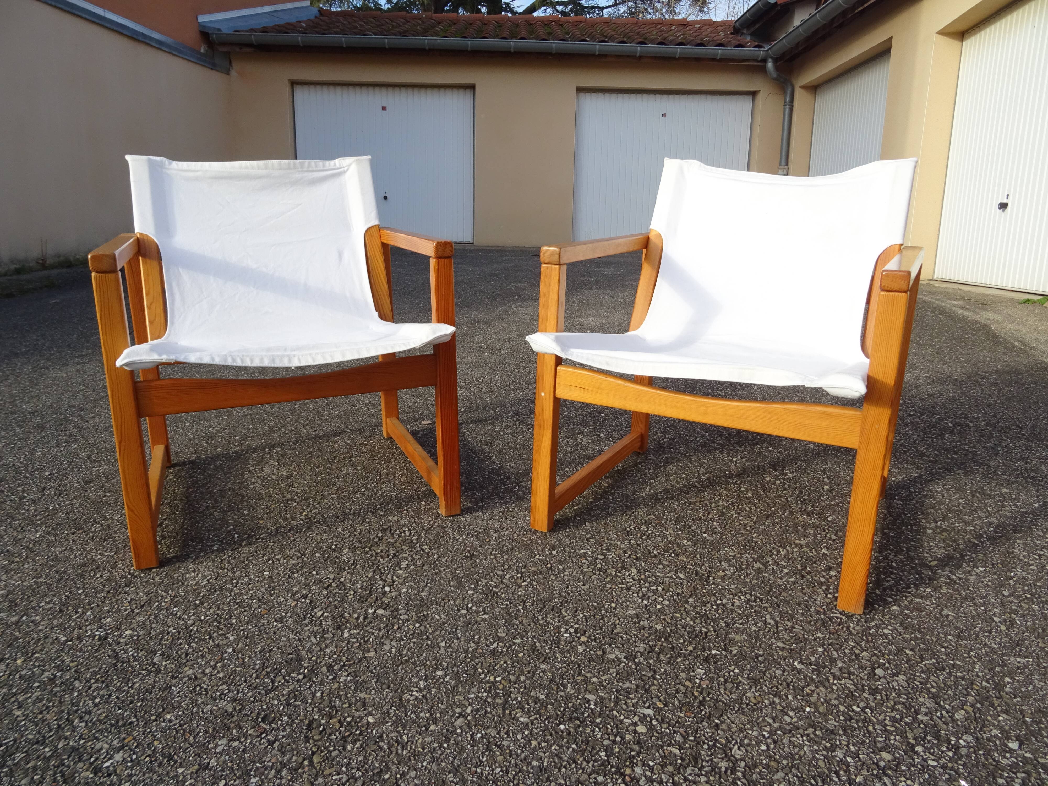 Paire de fauteuils style scandinave, années 70-80