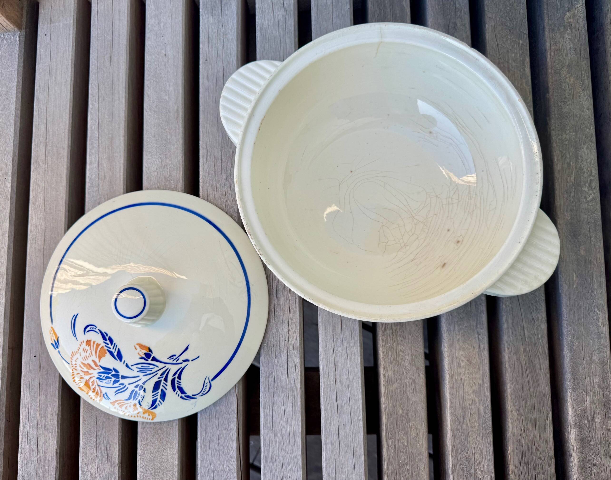 Soup tureen, vegetable dish K&G Luneville