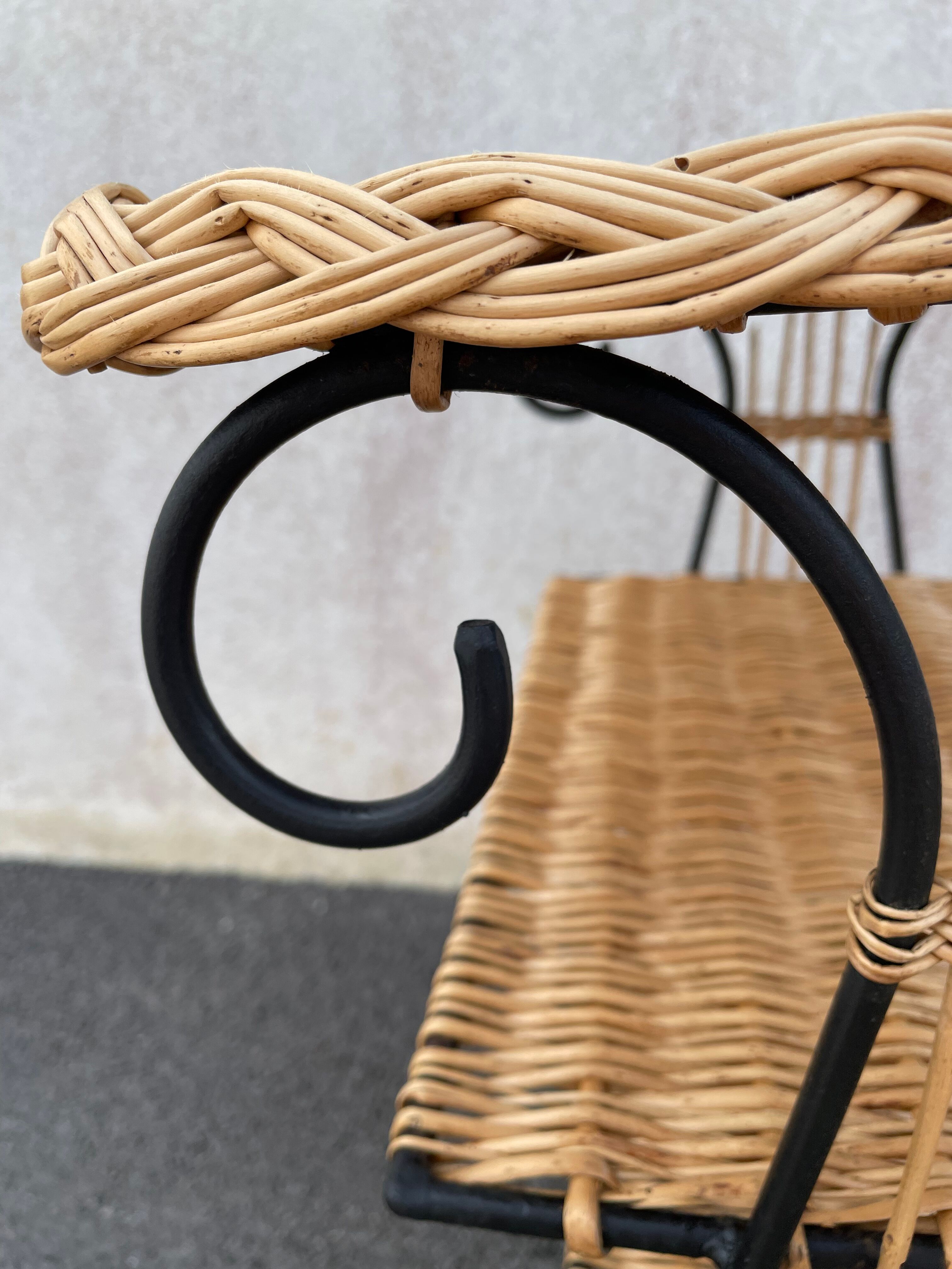 Wicker lyre side table