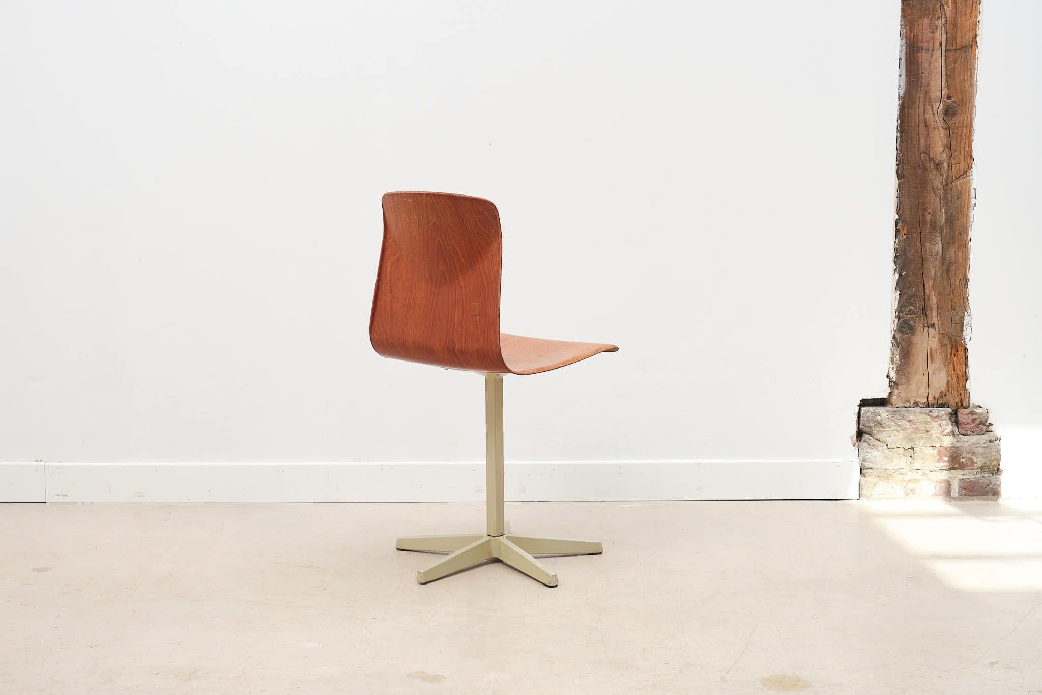 Galvanitas chair star foot oak beige