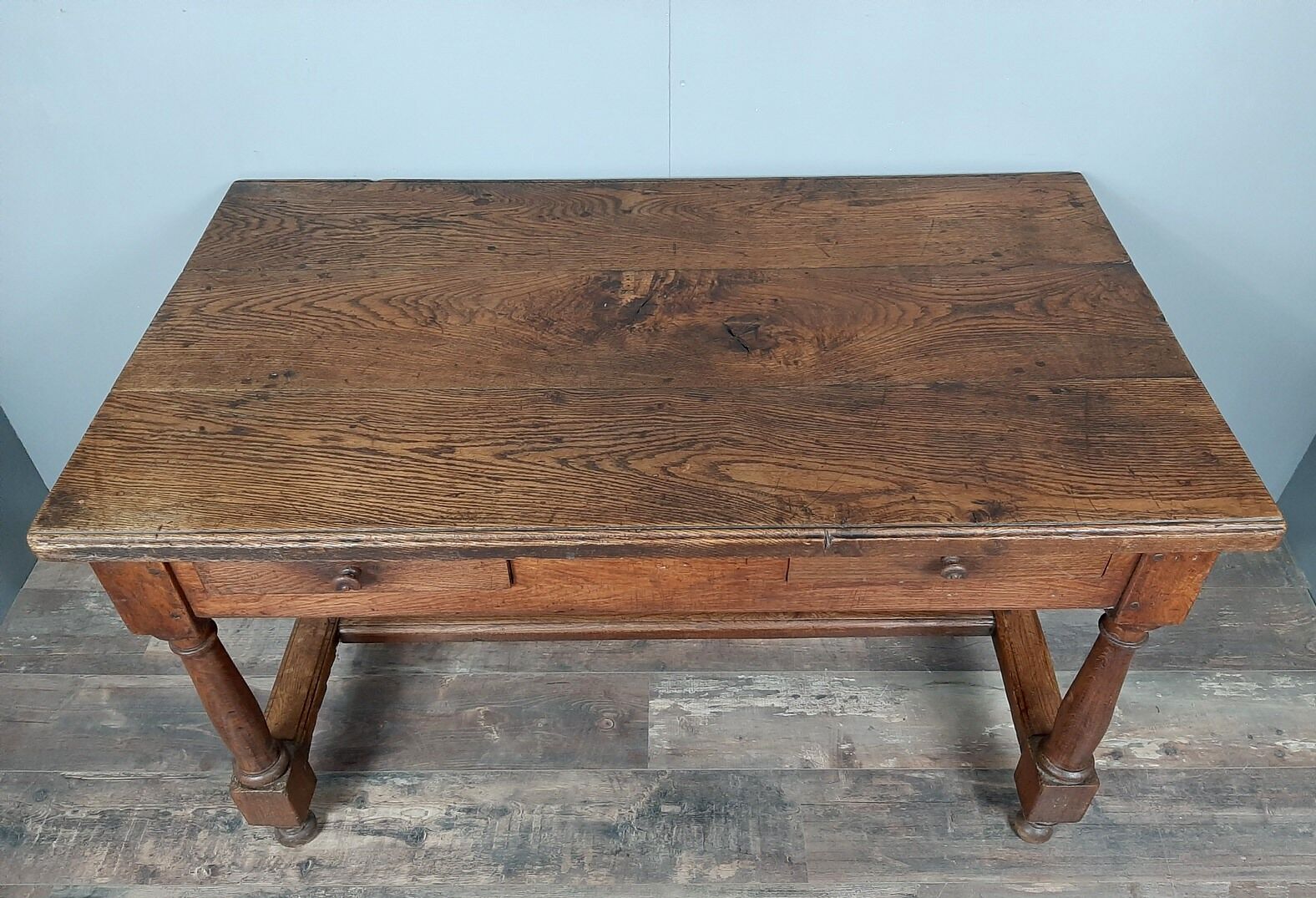Table de ferme rustique époque Louis XIII en chêne vers 1700