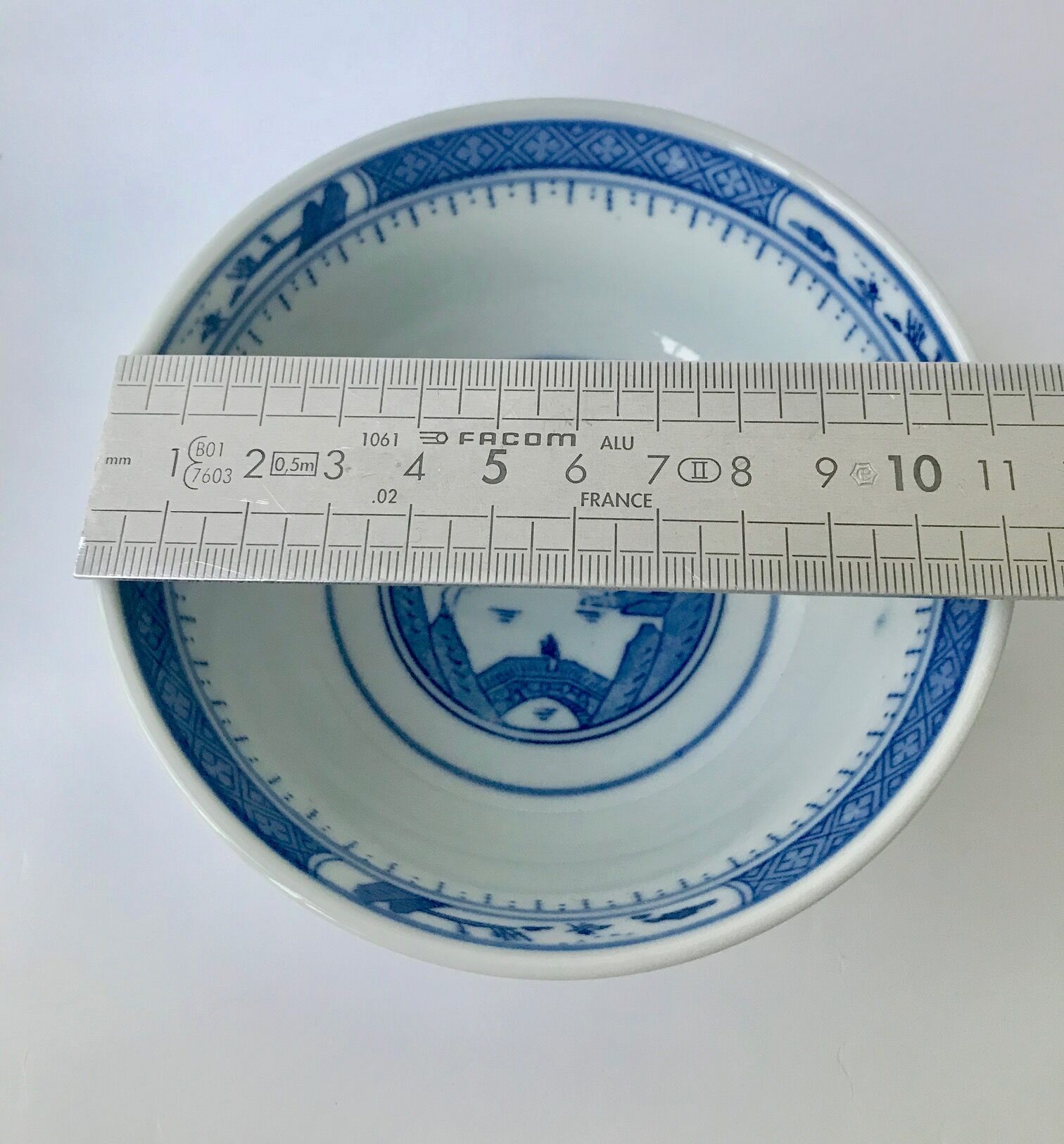 Set of 10 Chinese bowls