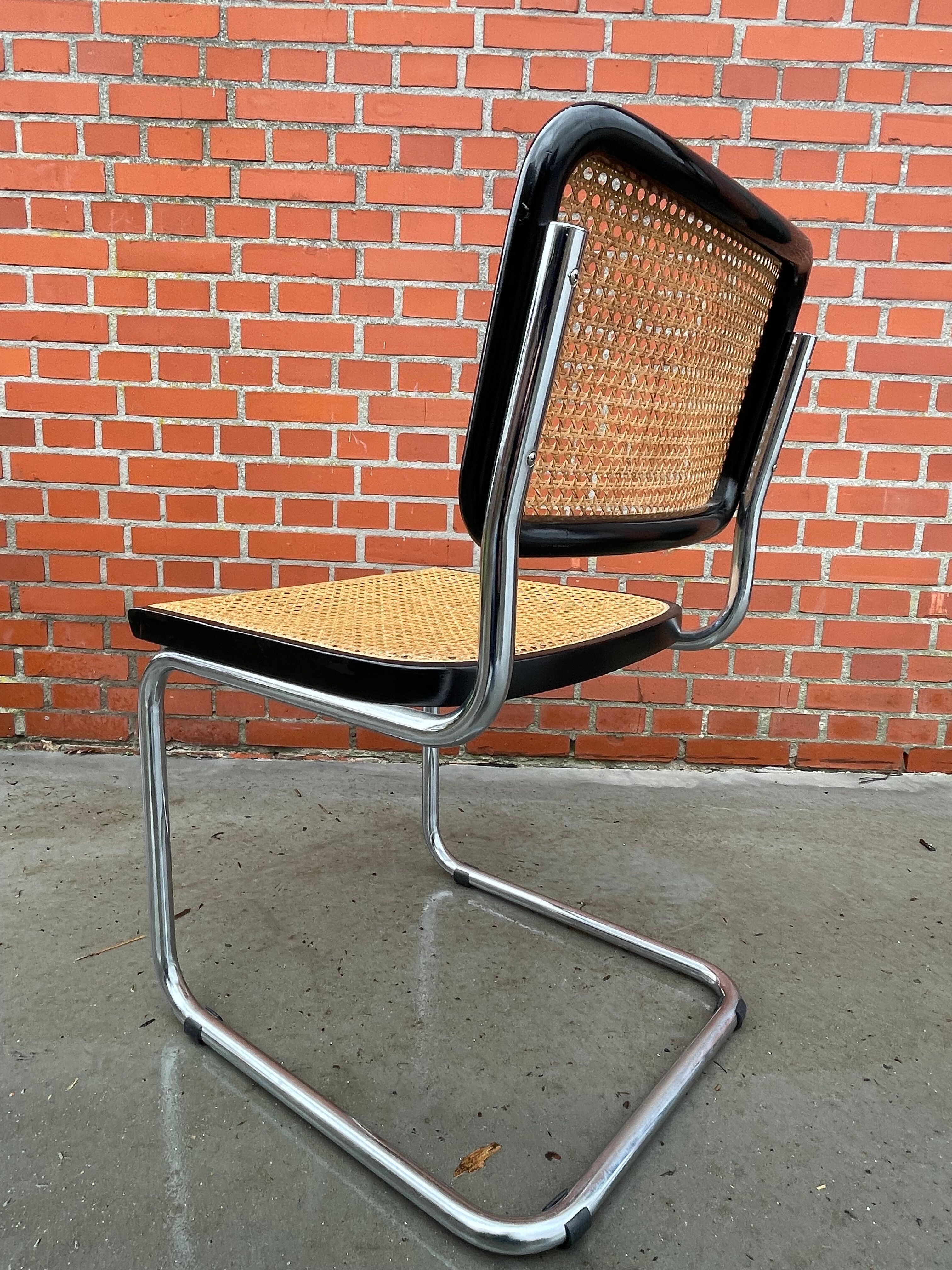 Chair model Cesca B32 in black and chrome
