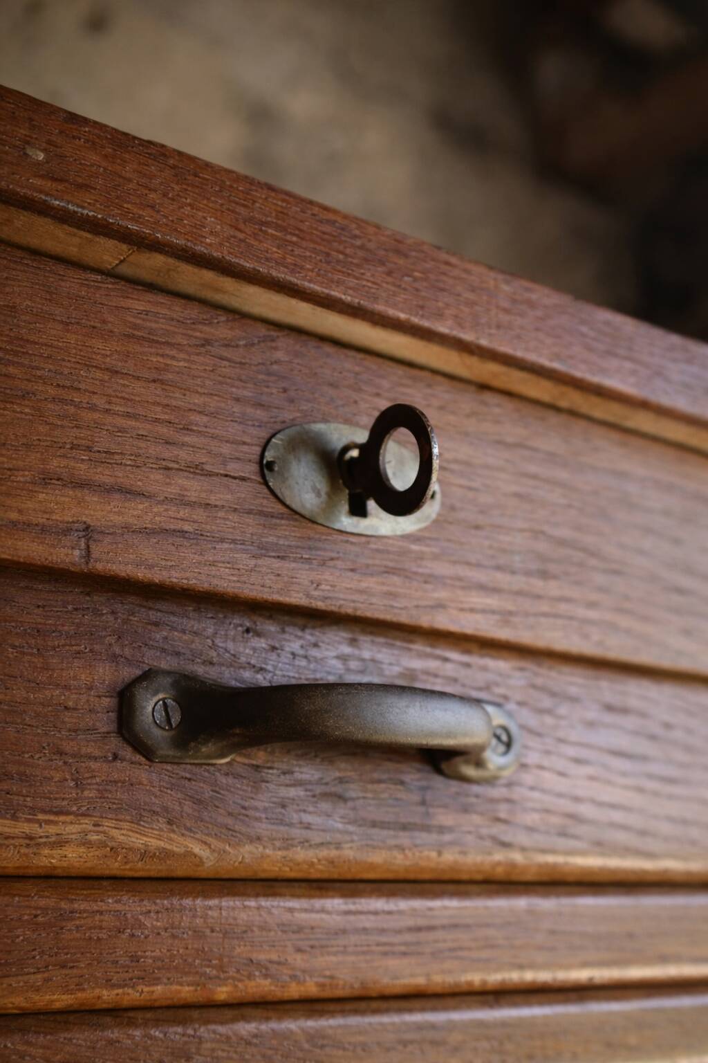 Oak workshop cabinet with curtains – antique triple column