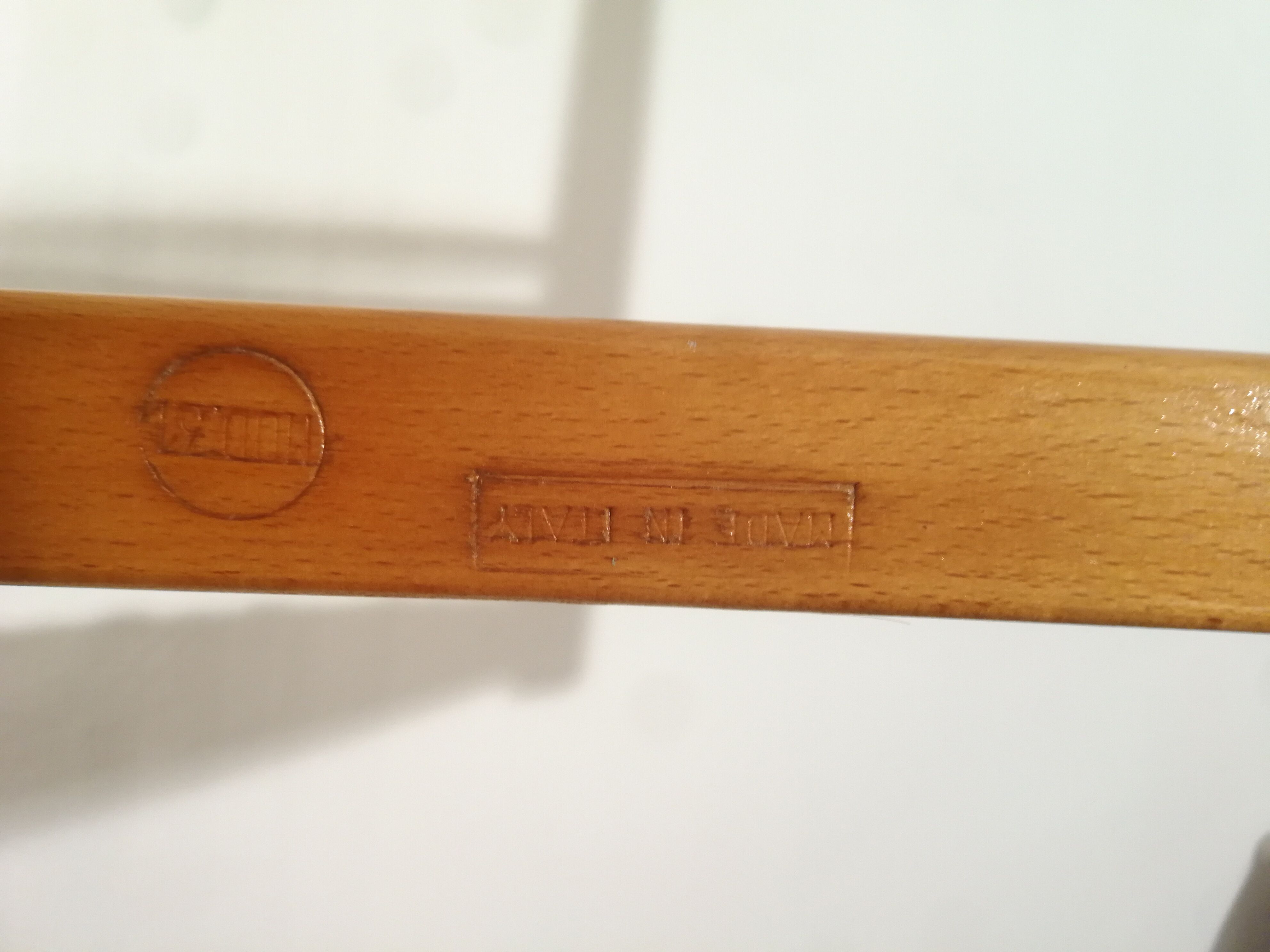 Set of 4 Chiavari chairs