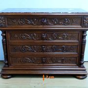 Commode en Noyer P. Guinand-Leglas, style Rennaissance – 1920
