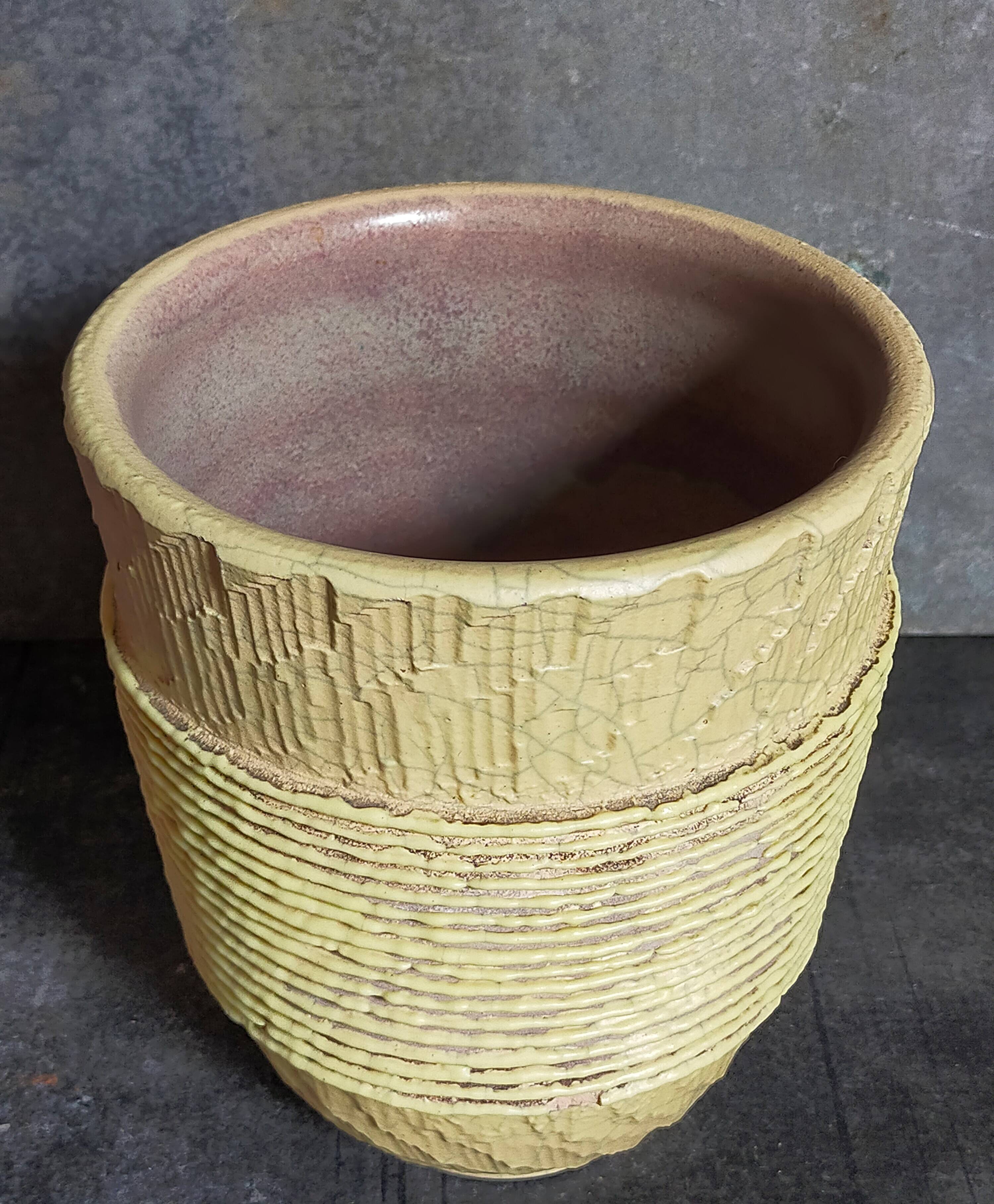 French Art-Deco ceramic vase cracked vanilla