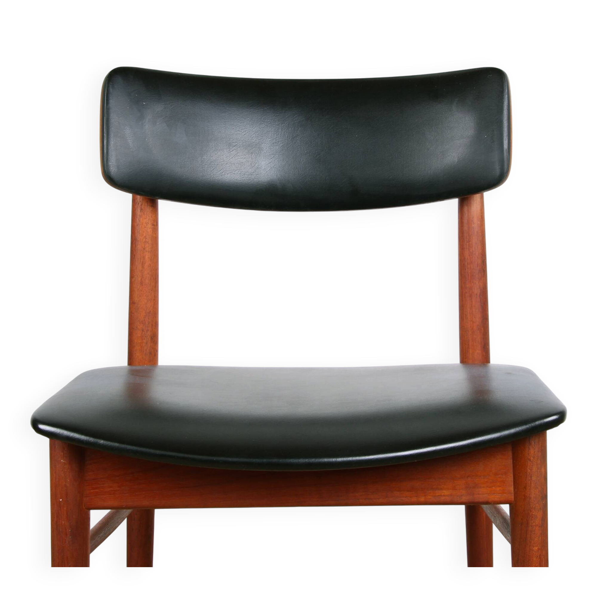 Set of 4 Danish chairs in teak, black skai and brass by Sax 1960.