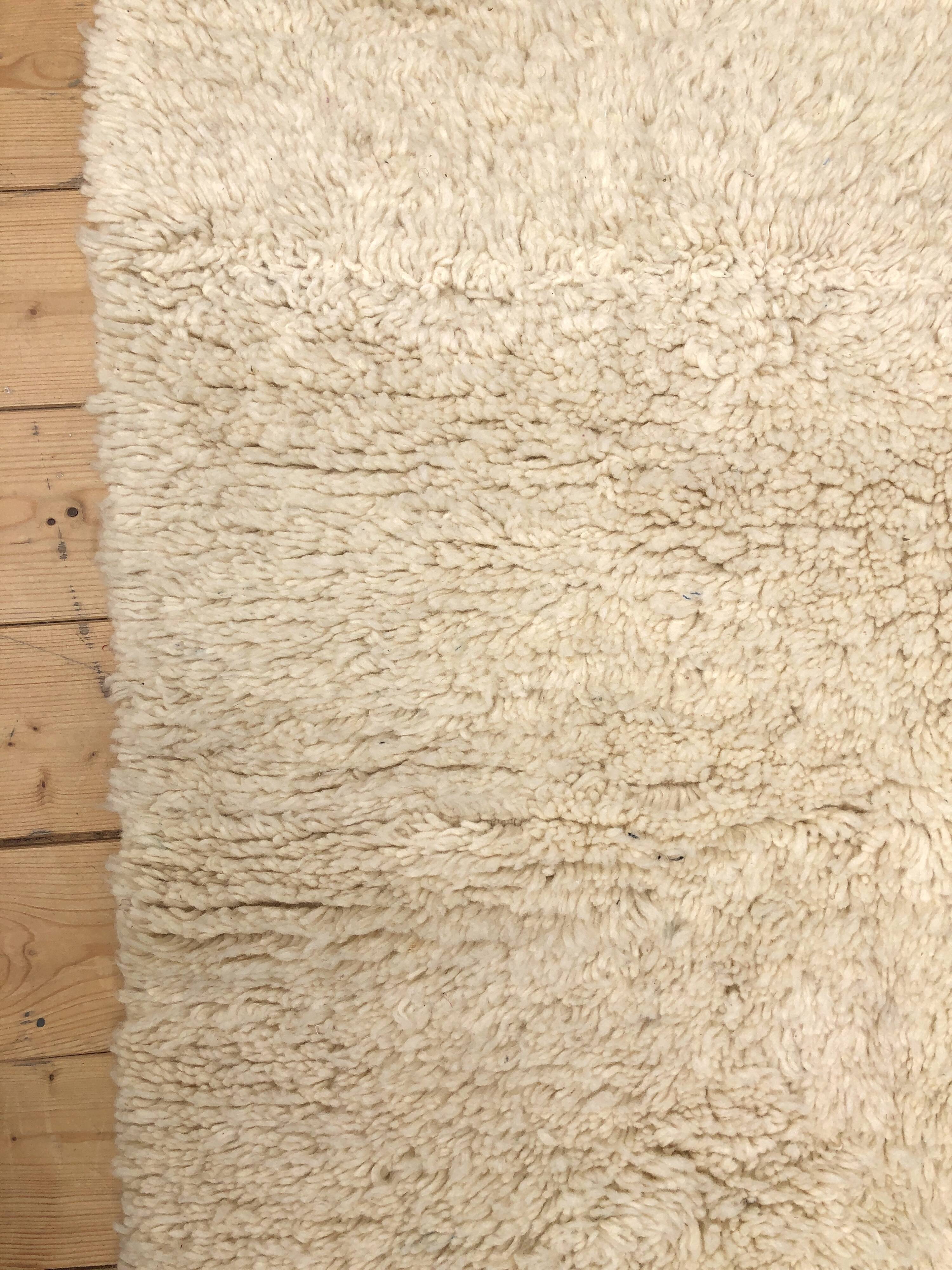 Moroccan berber carpet beni ouarain natural ecru uni 1, 42x0, 97m