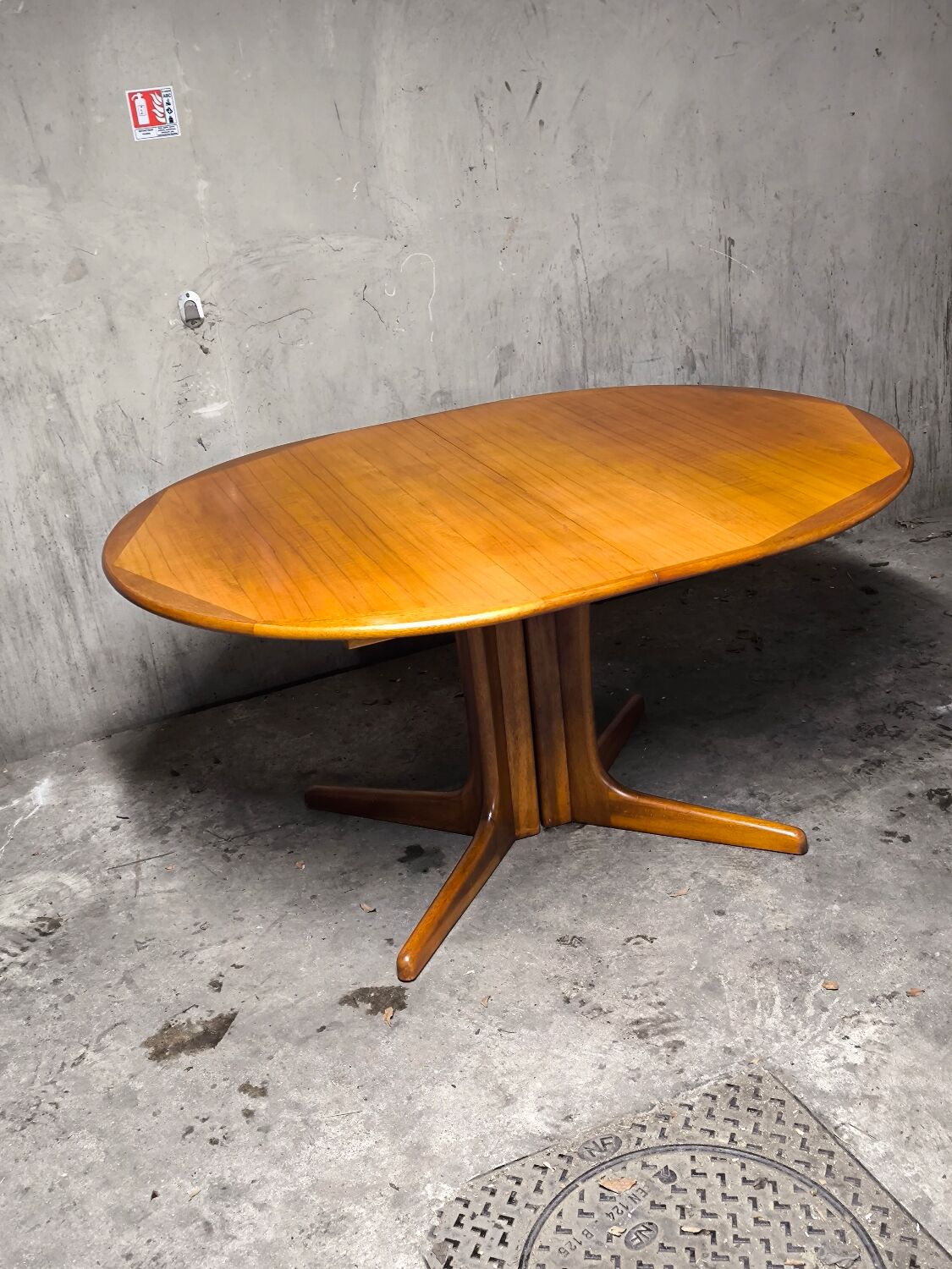 Table scandinave vintage années 60