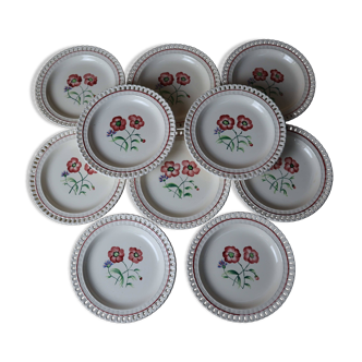 Set of 10 half-porcelain Lunéville dessert plates