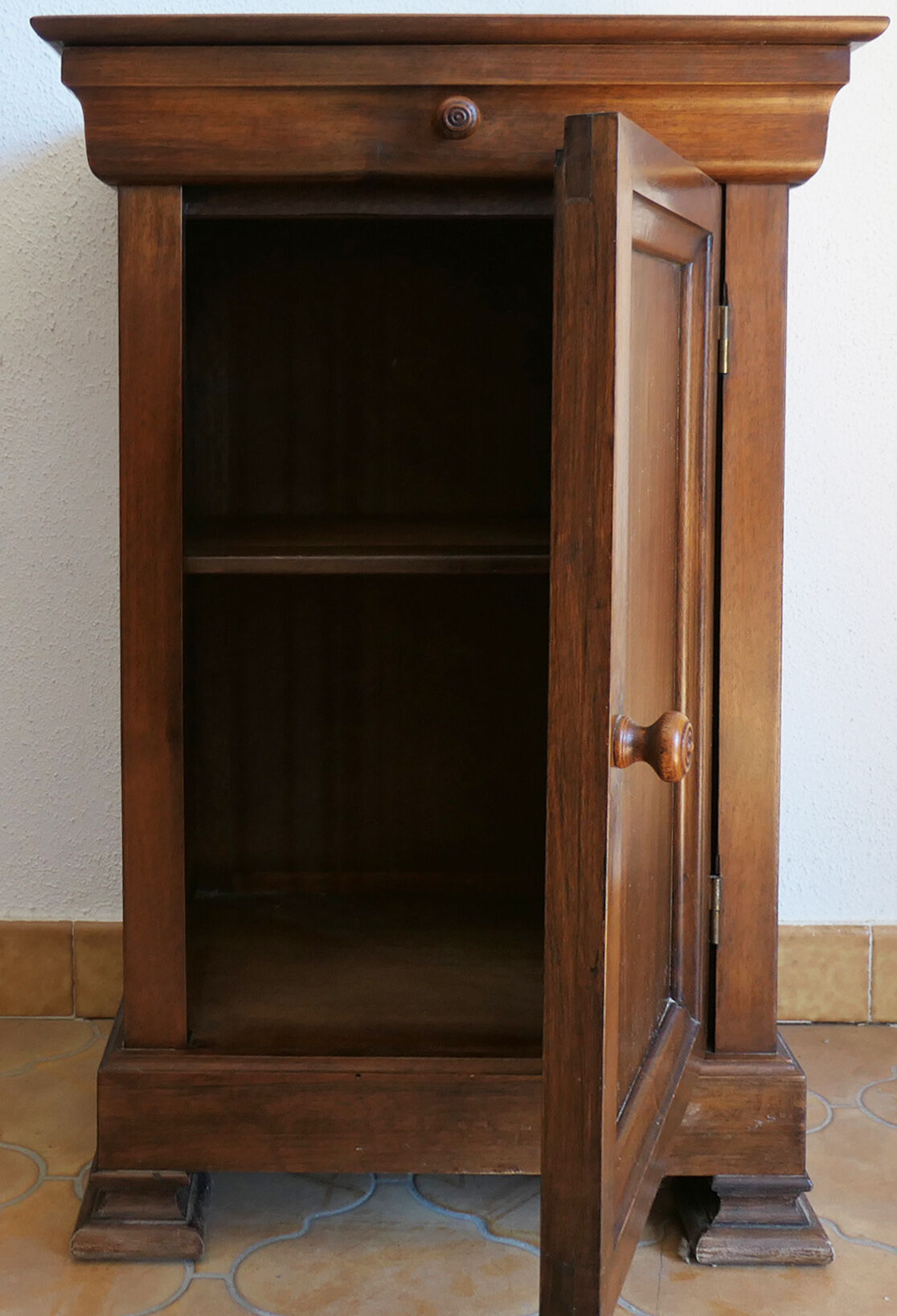 Set of 2 nightstands solid wood