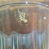 Vase en verre moulé à pointes