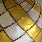 Mother-of-pearl pendant lamp, white and yellow, with lead or tin, brass colour