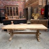 Monastery-style table in oak and elm