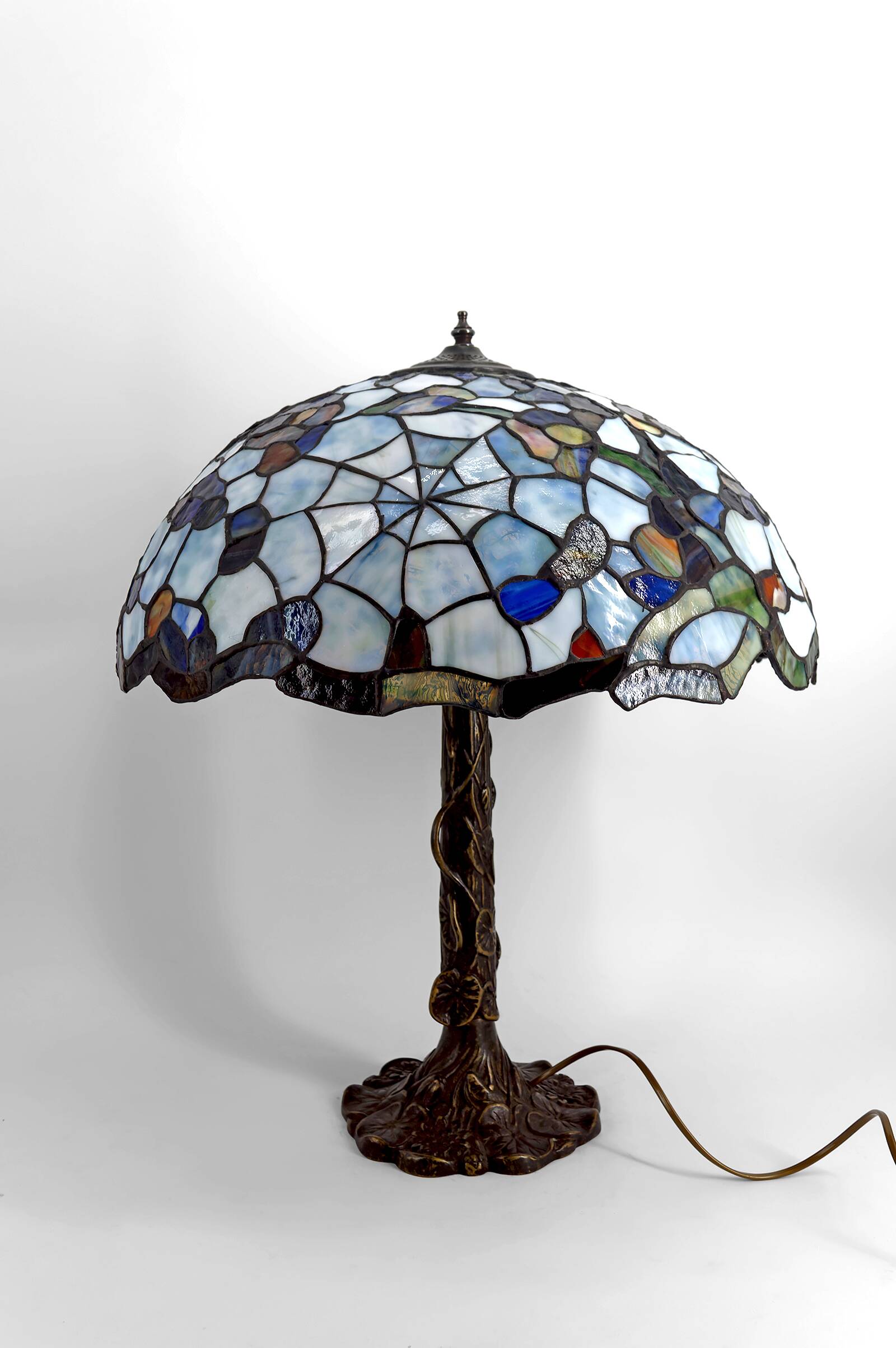 Important Art Nouveau table lamp – Tiffany style, circa 1980