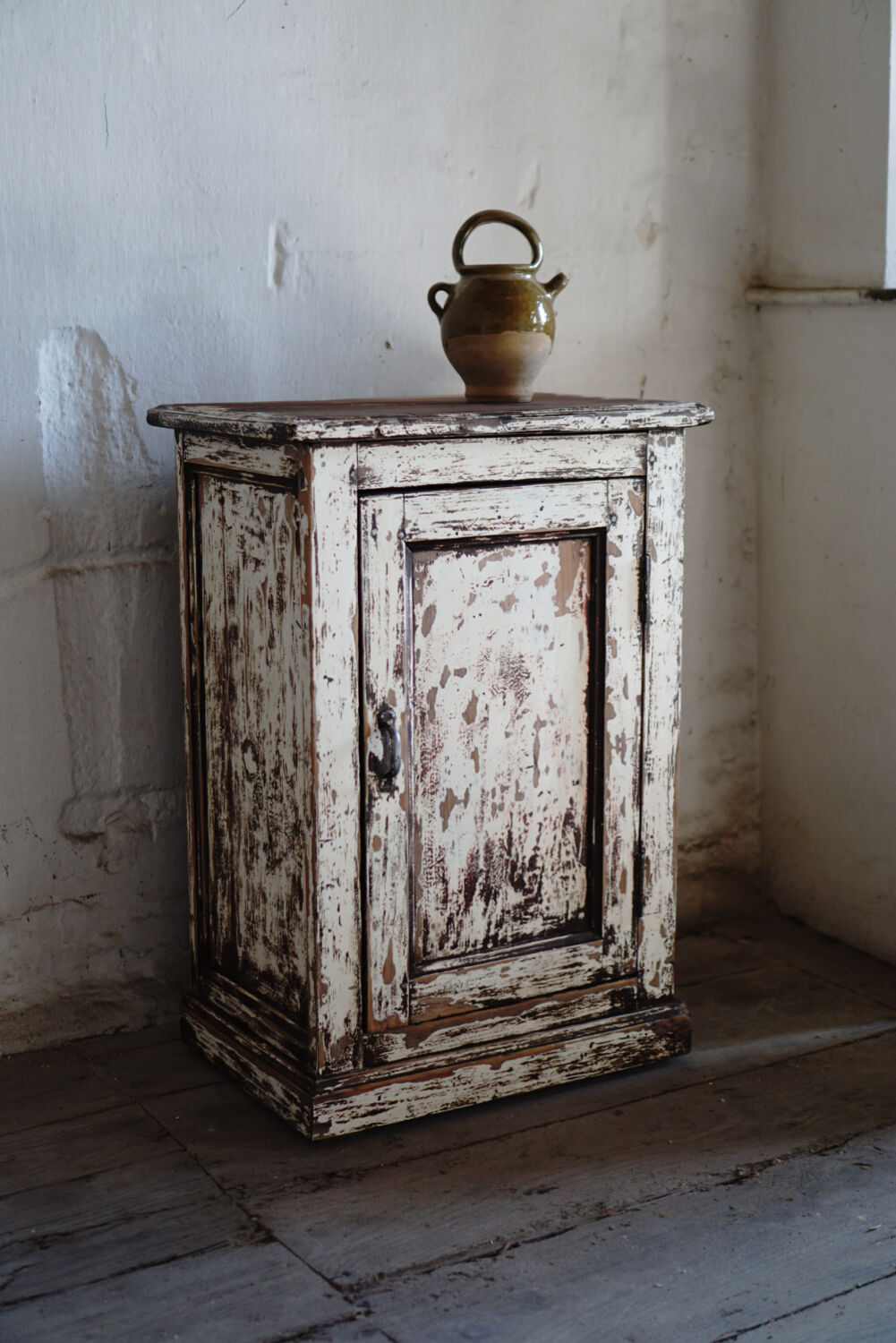 Patinated buffet
