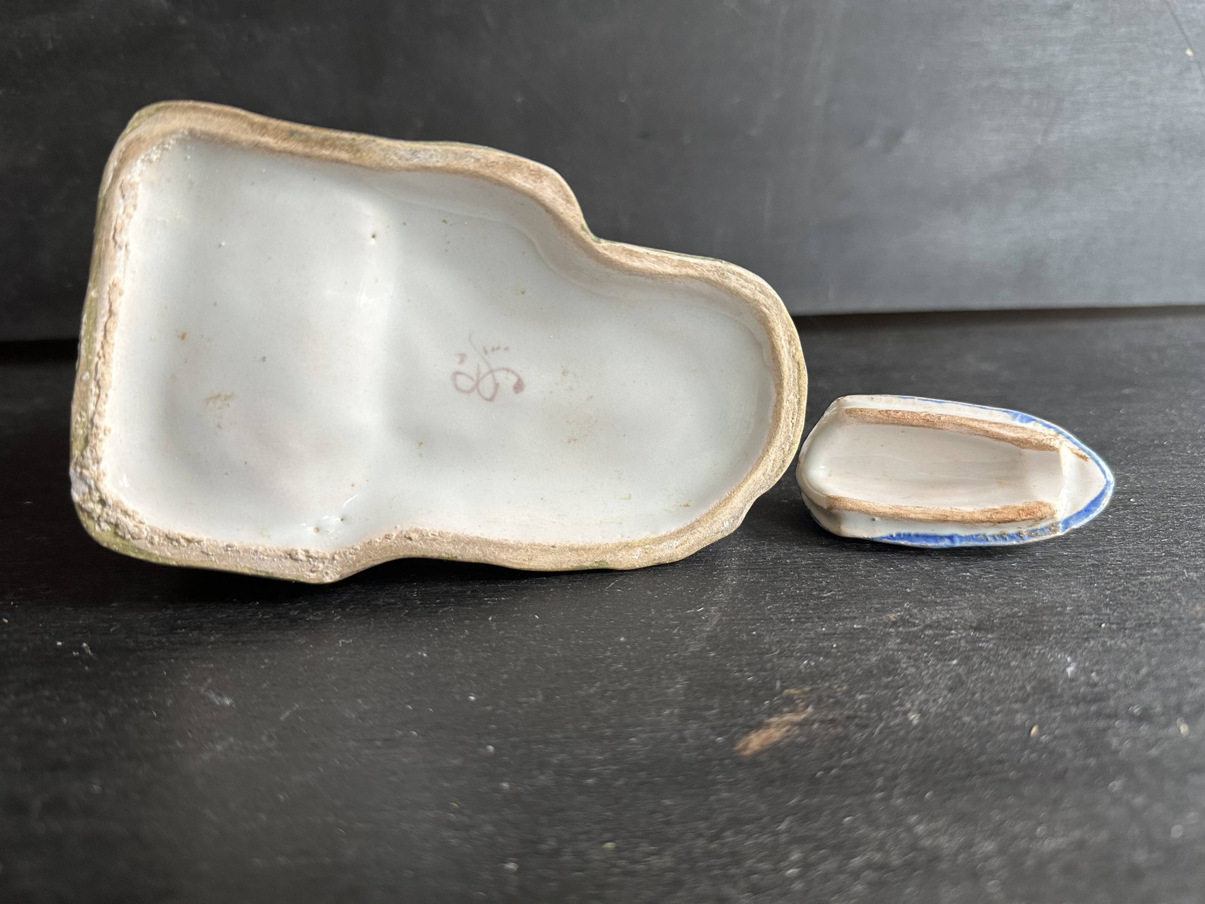 Antique earthenware pig box, salt cellar or mustard pot, floral decoration.