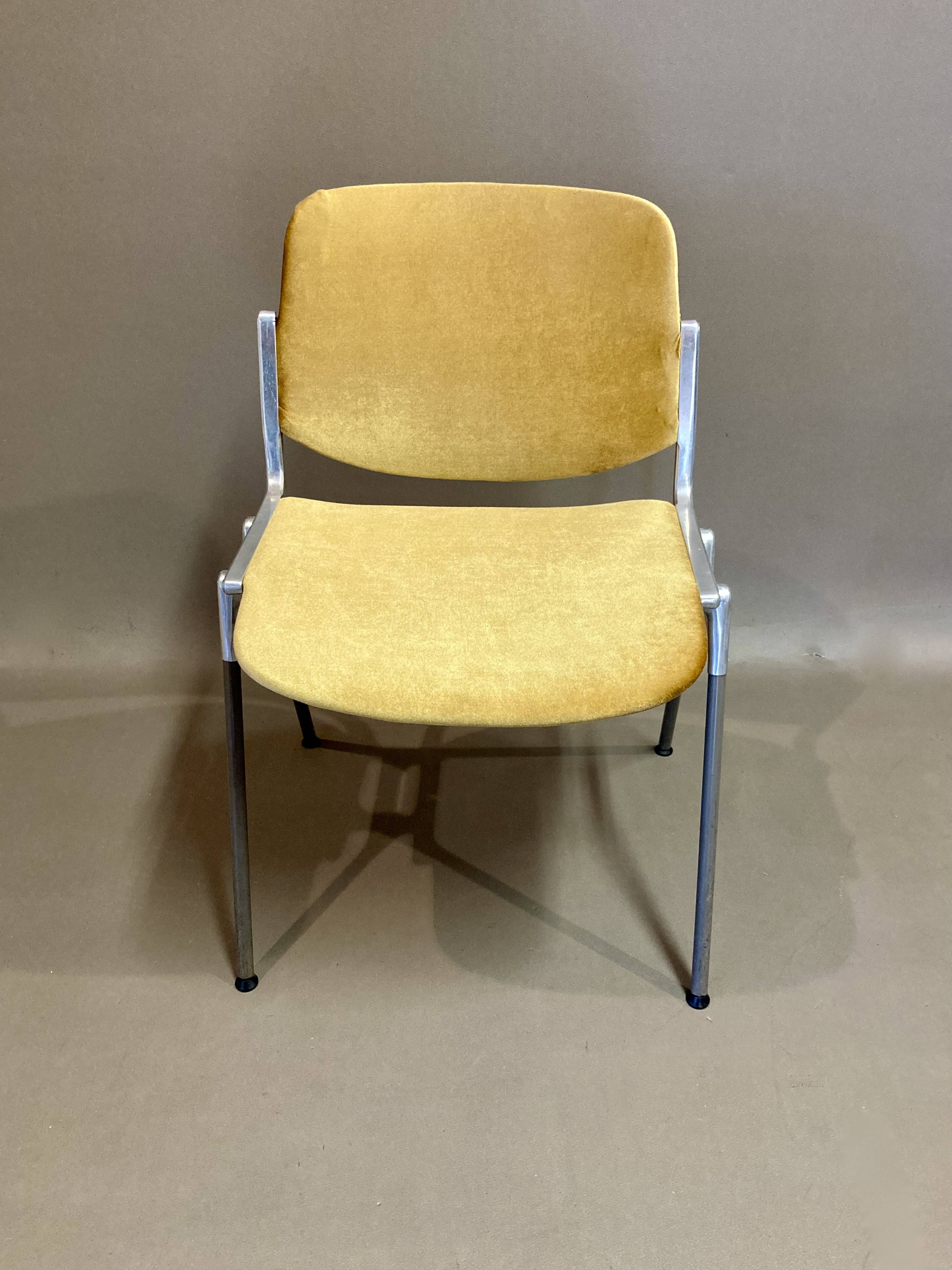 "GIANCARLO PIRETTI" chair.