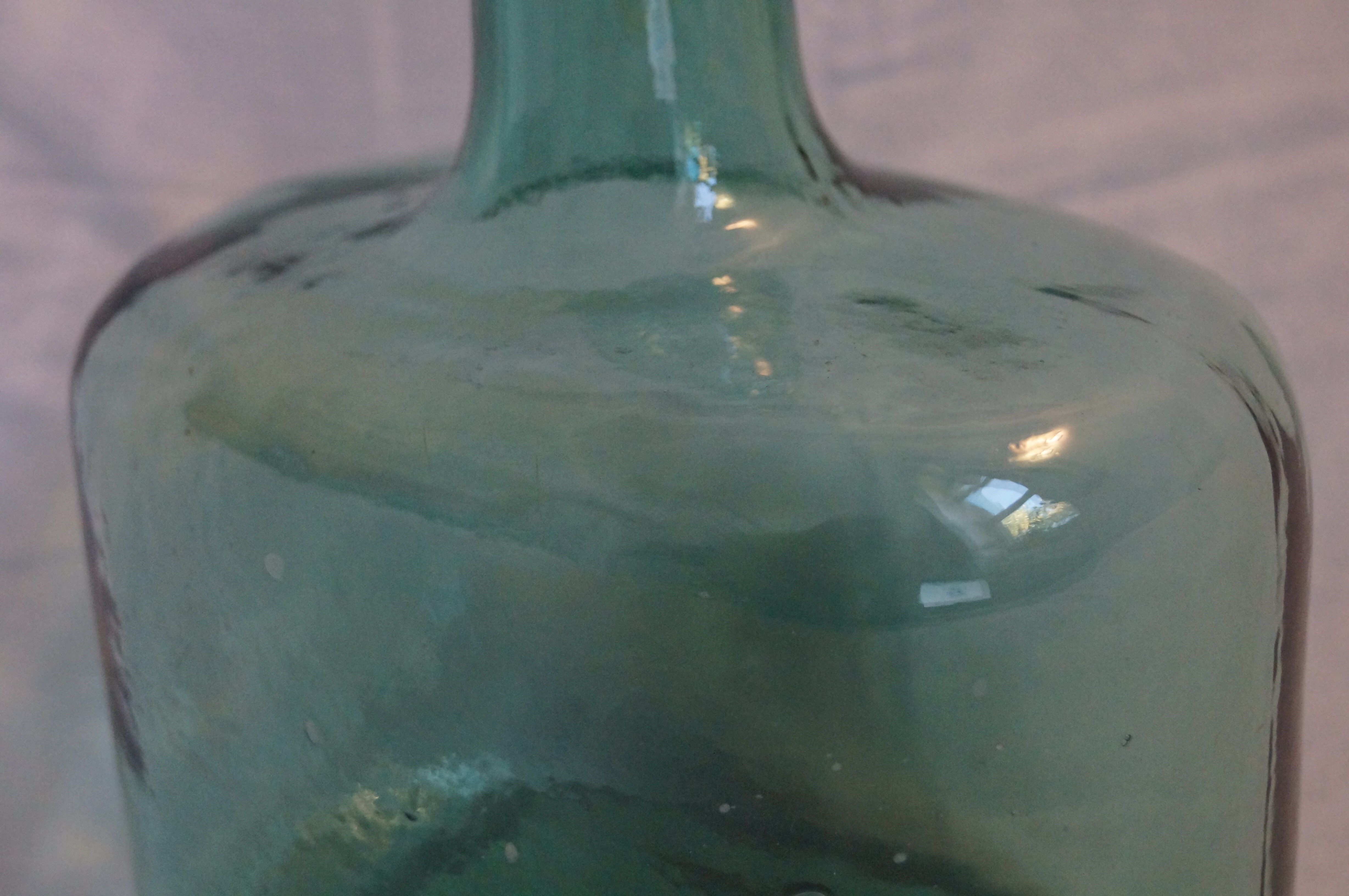 Oval demijohn