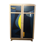 Walk-in wardrobe