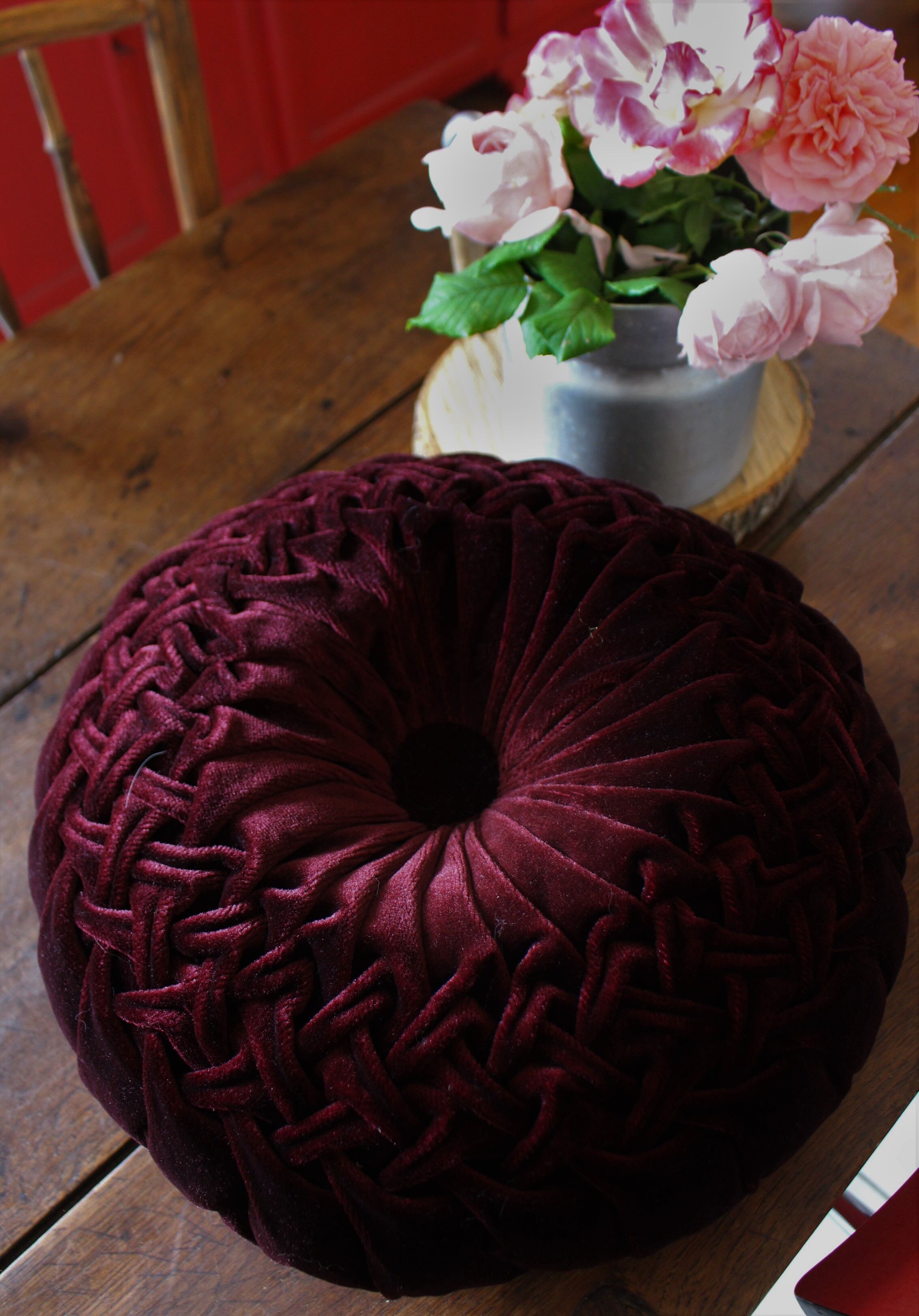 Round cushion velvet rosette burgundy vintage