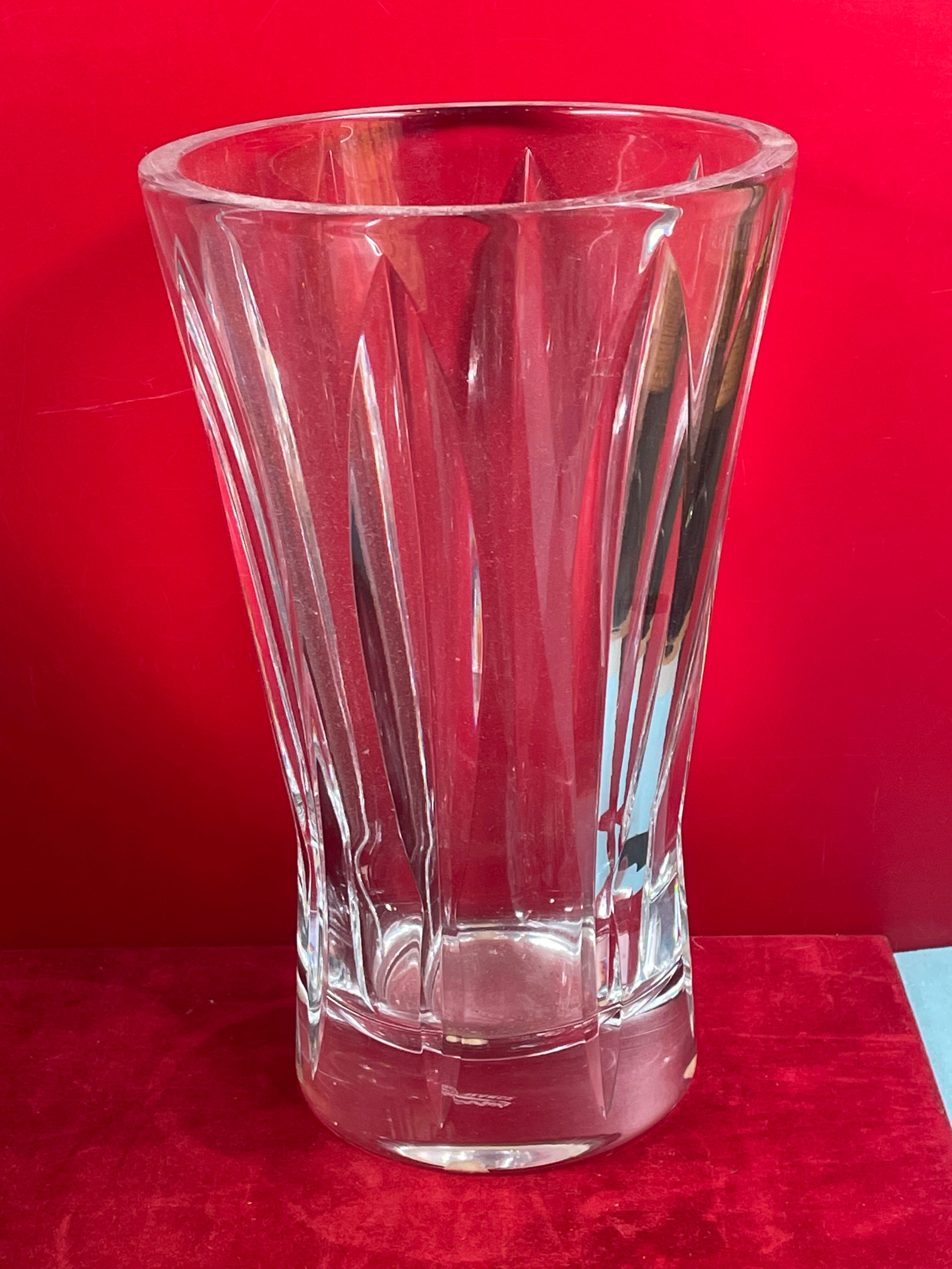 Vase in Sèvres crystal signed