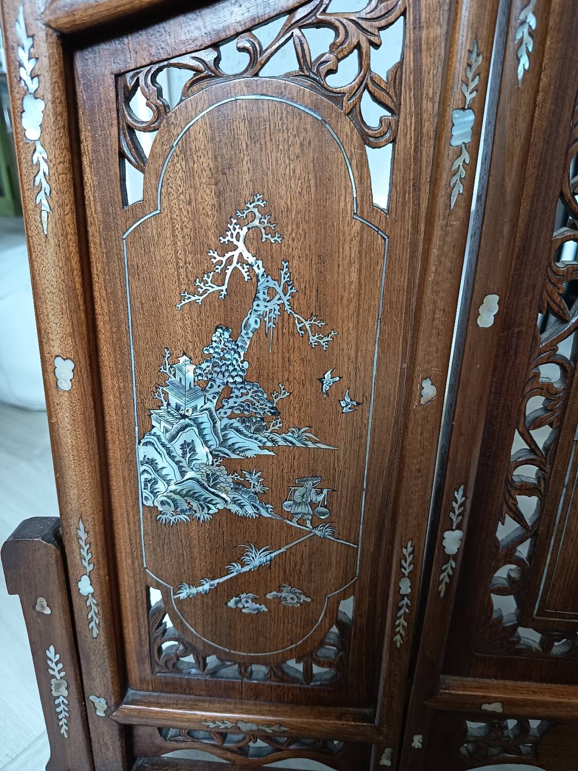 Wood and mother-of-pearl fireplace screen Indochina