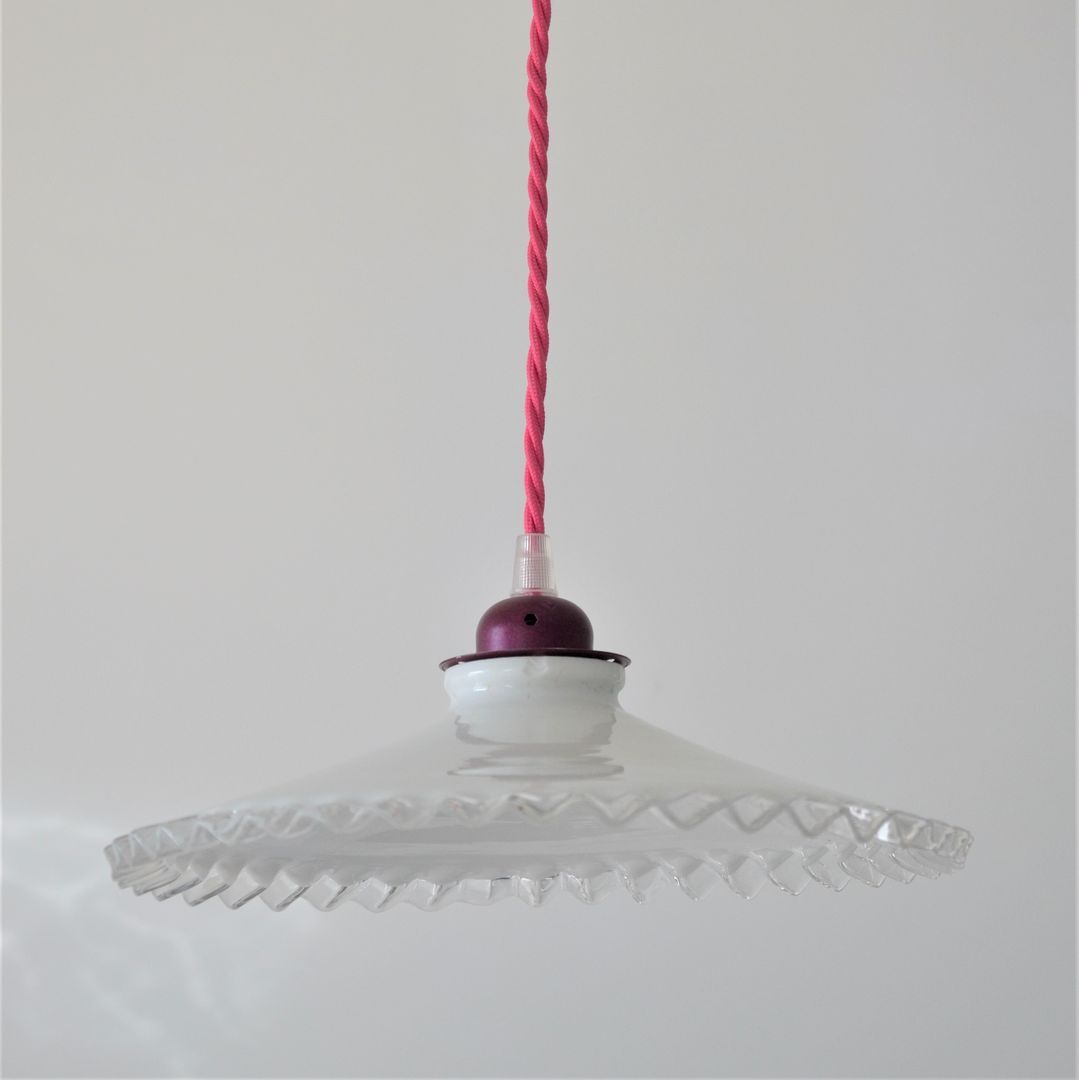 Pleated opaline suspension, pink cord