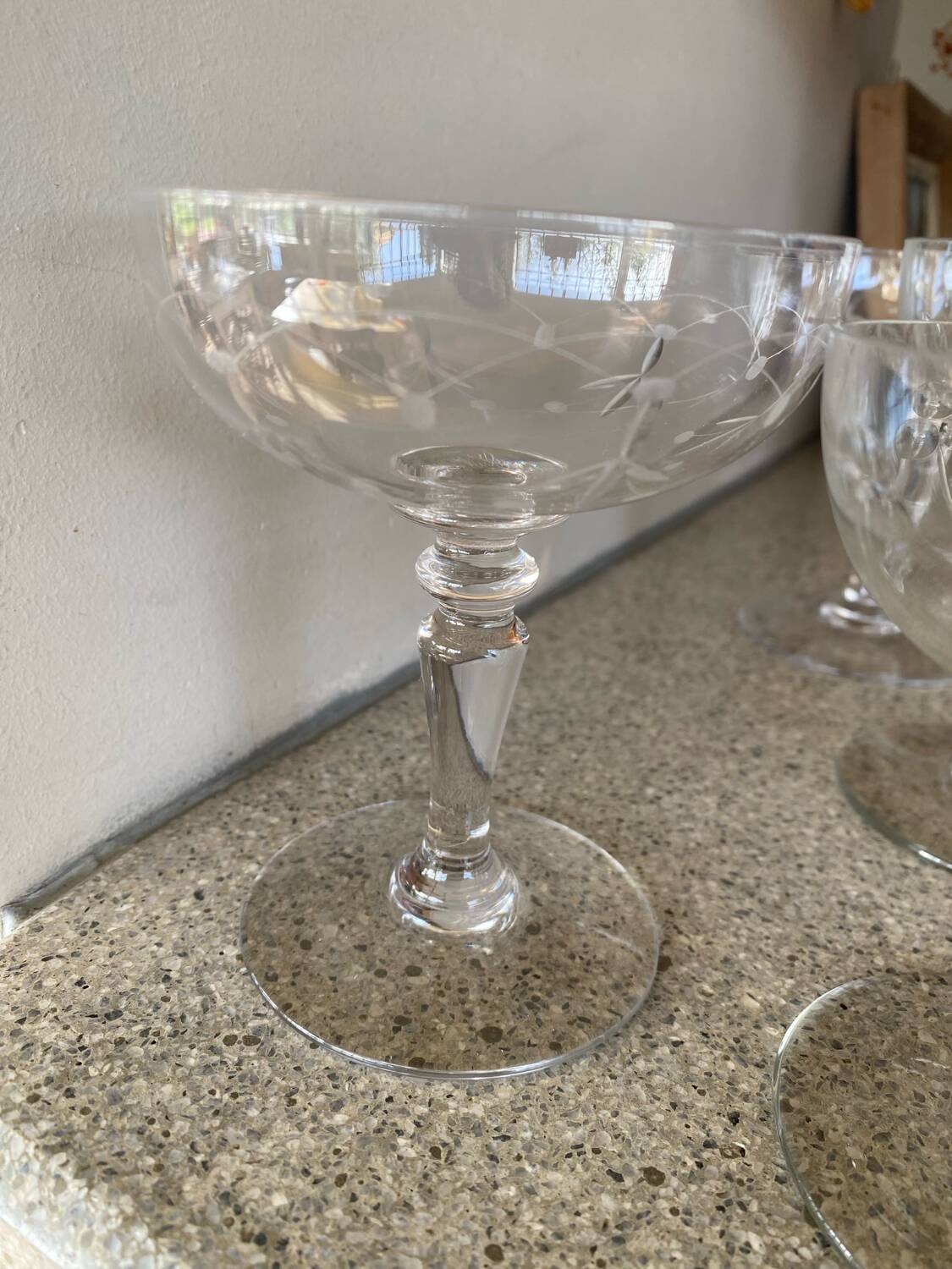 Assortment of 6 champagne glasses