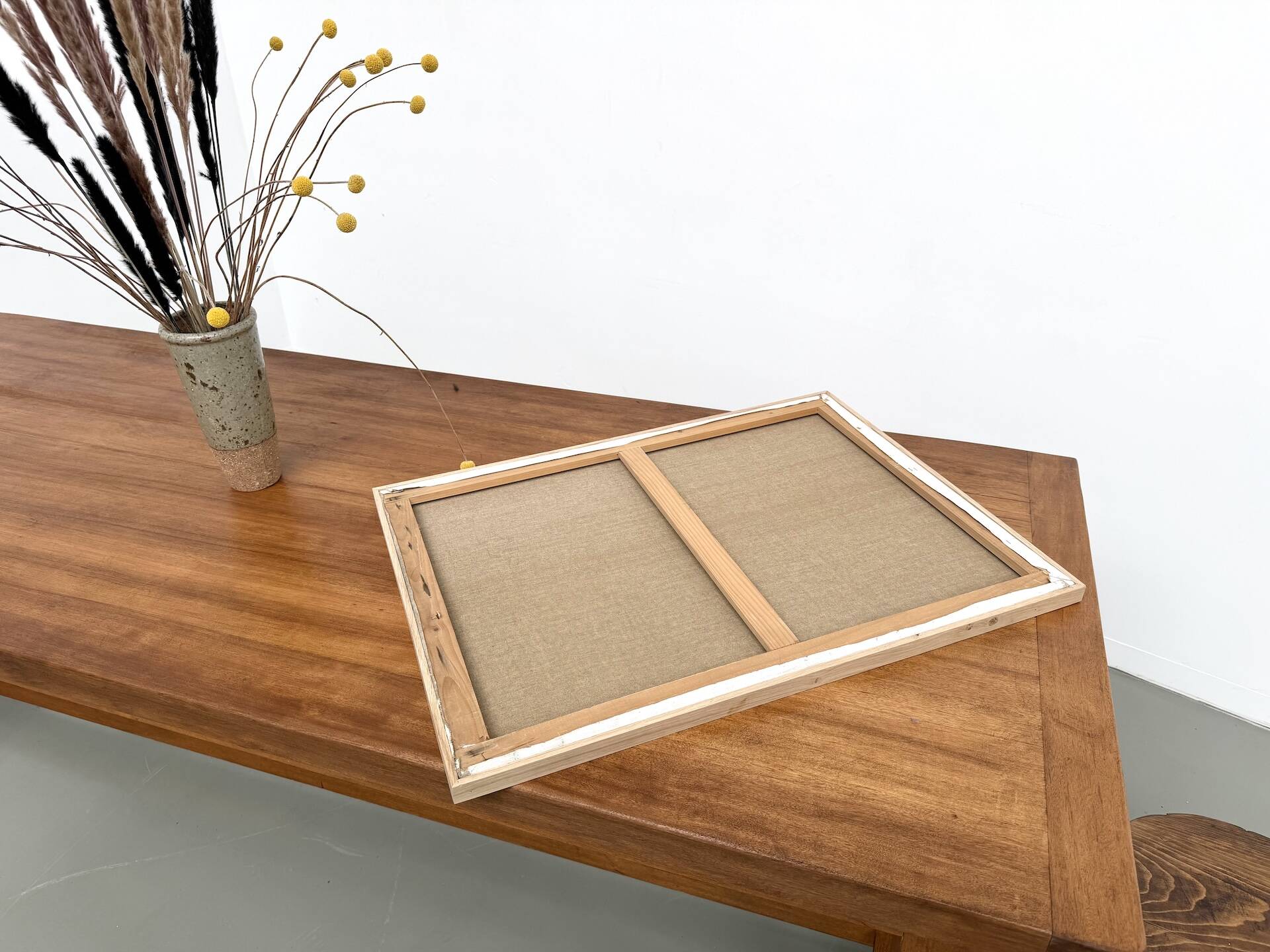 Peinture abstraite géométrique, huile sur toile encadrée chêne, années 1970