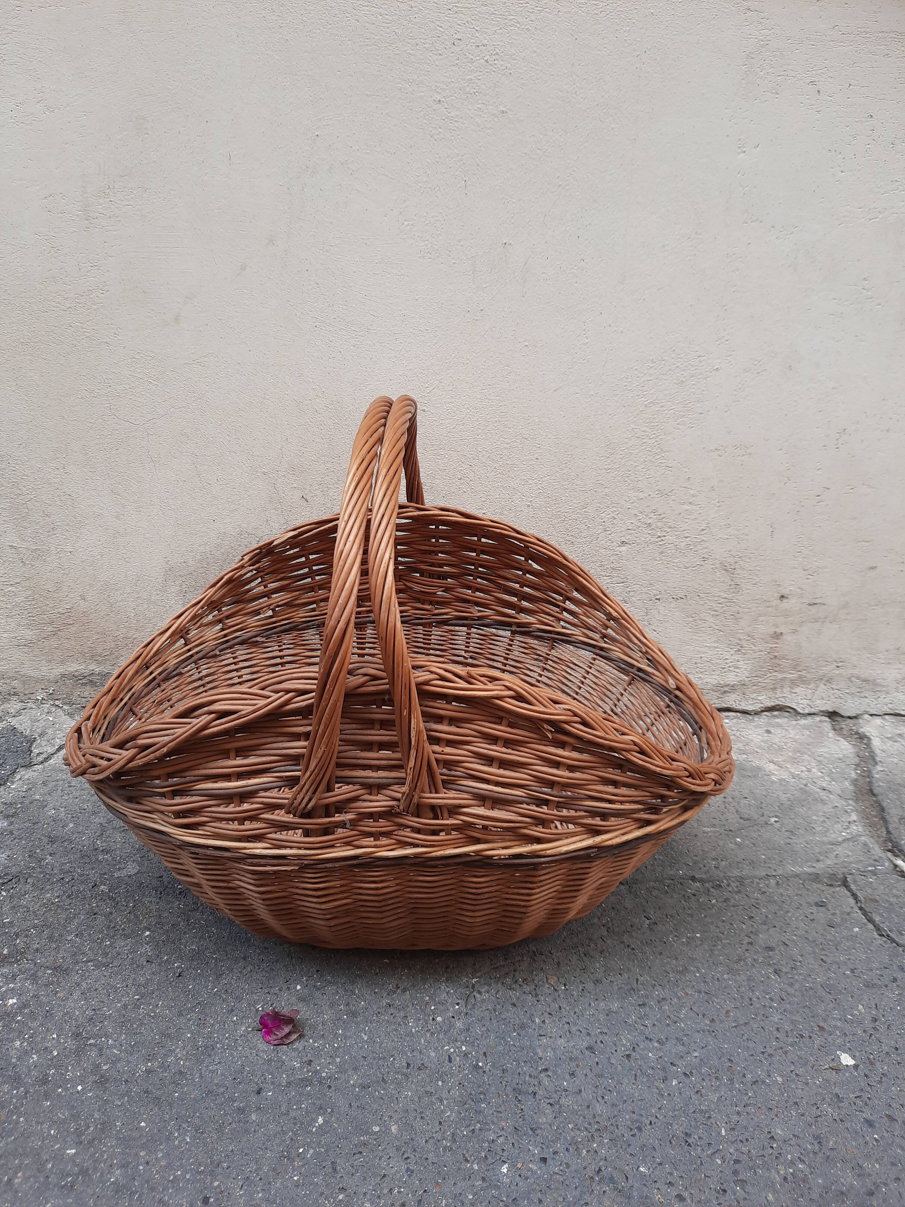 Wicker log basket