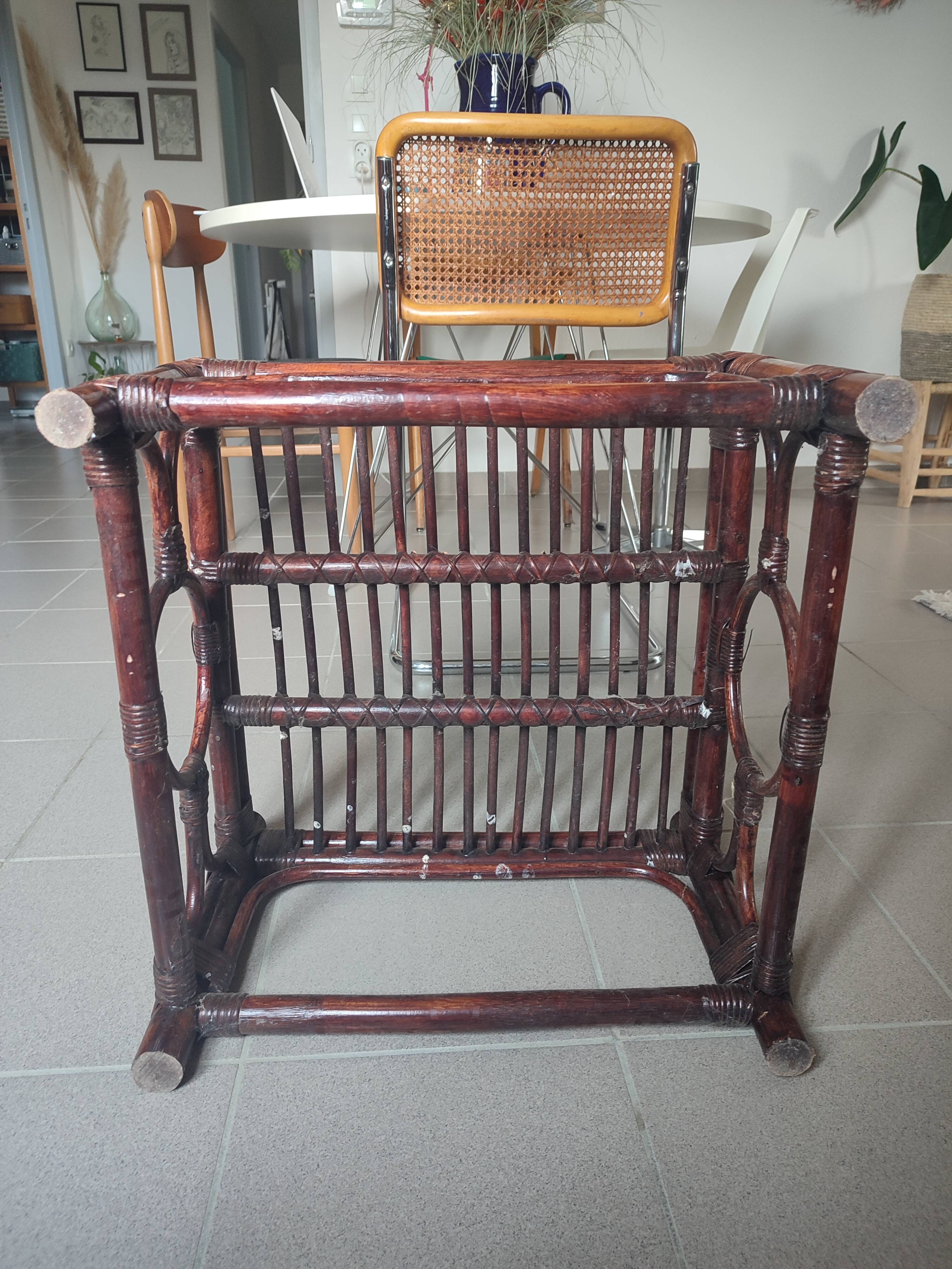 Table basse en rotin vintage