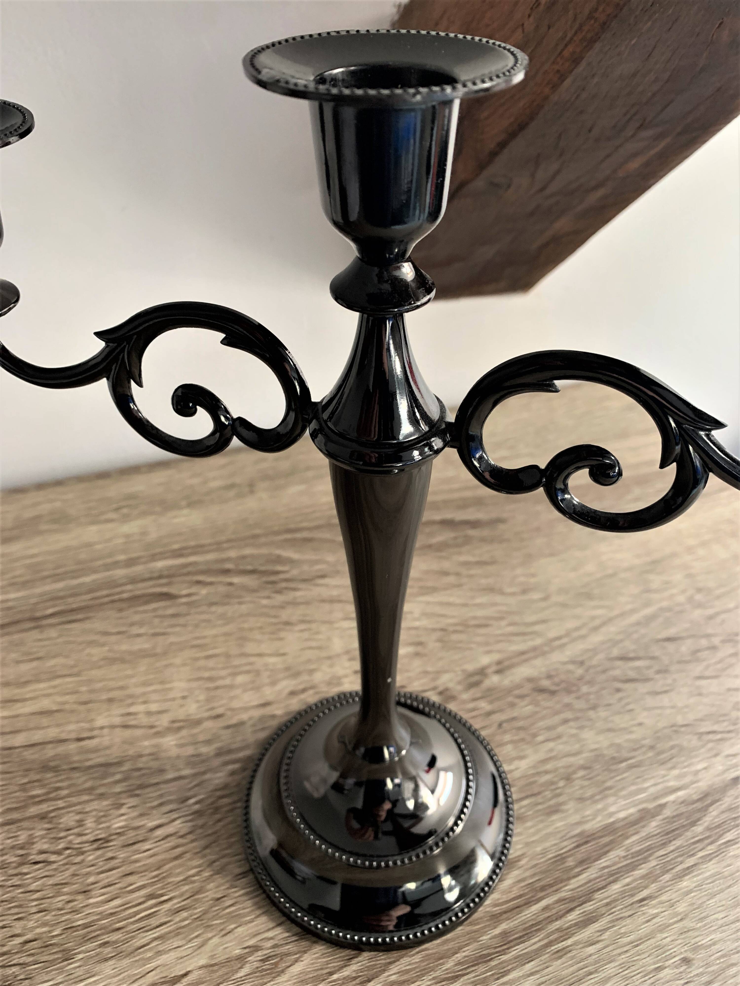 Black varnished metal chandelier with 3 lights